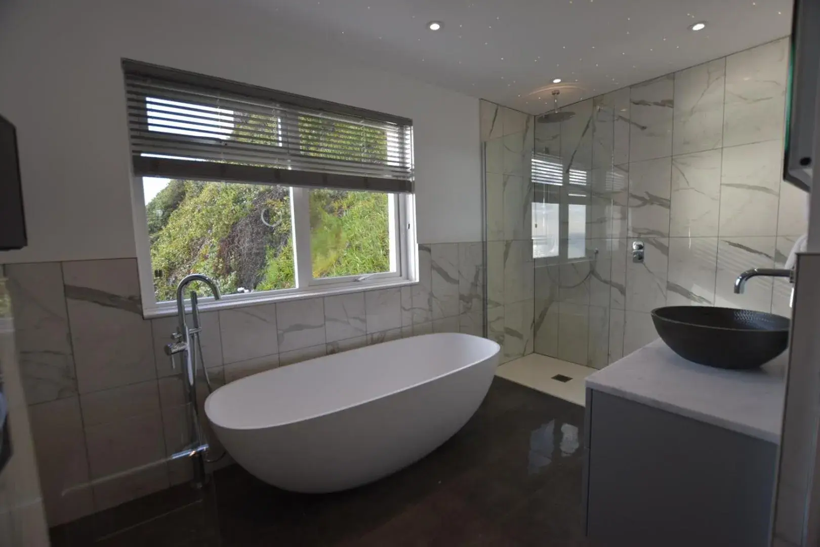 Bathroom in Watersmeet Hotel Bathroom in Watersmeet Hotel