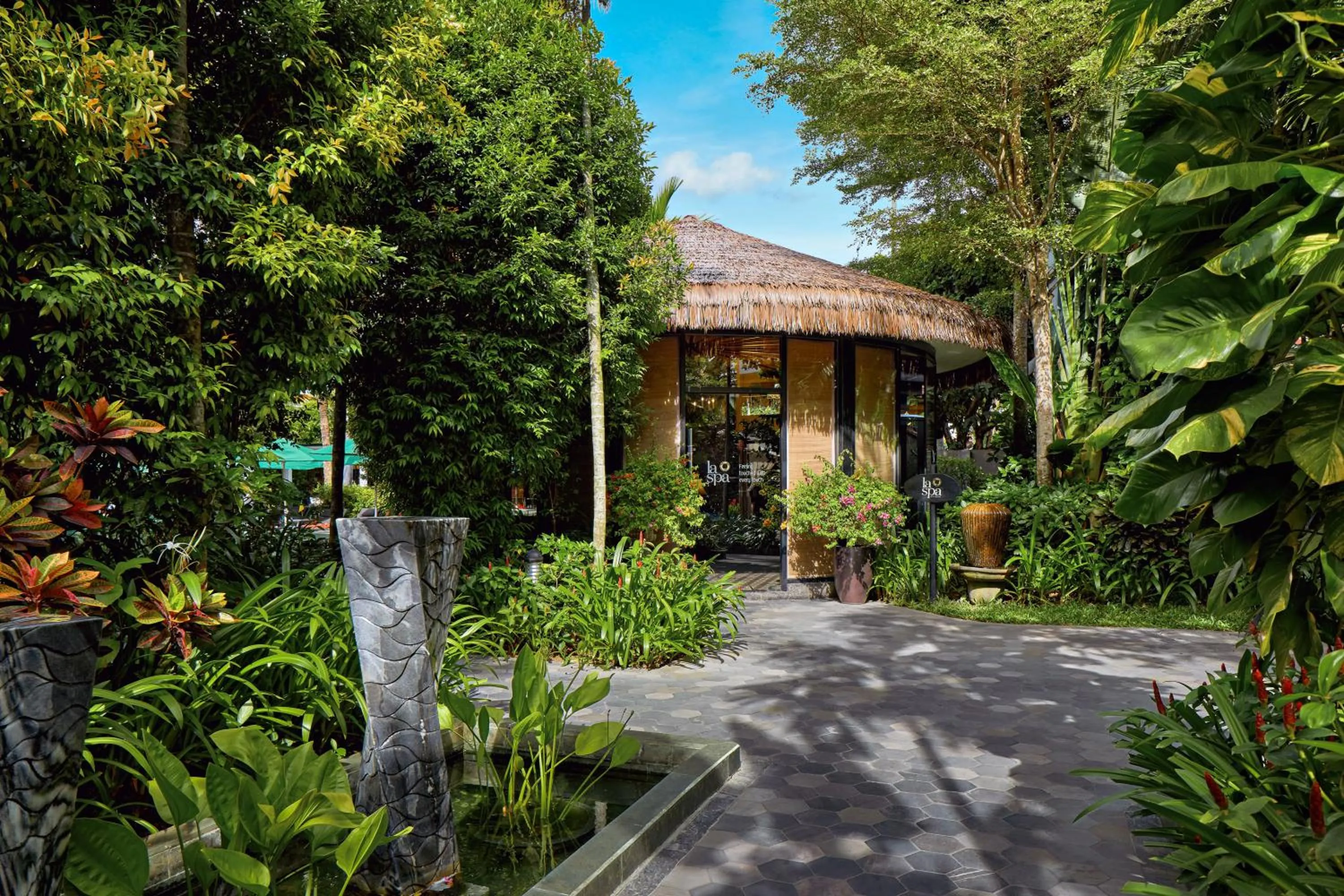 Property building in La Siesta Hoi An Resort & Spa