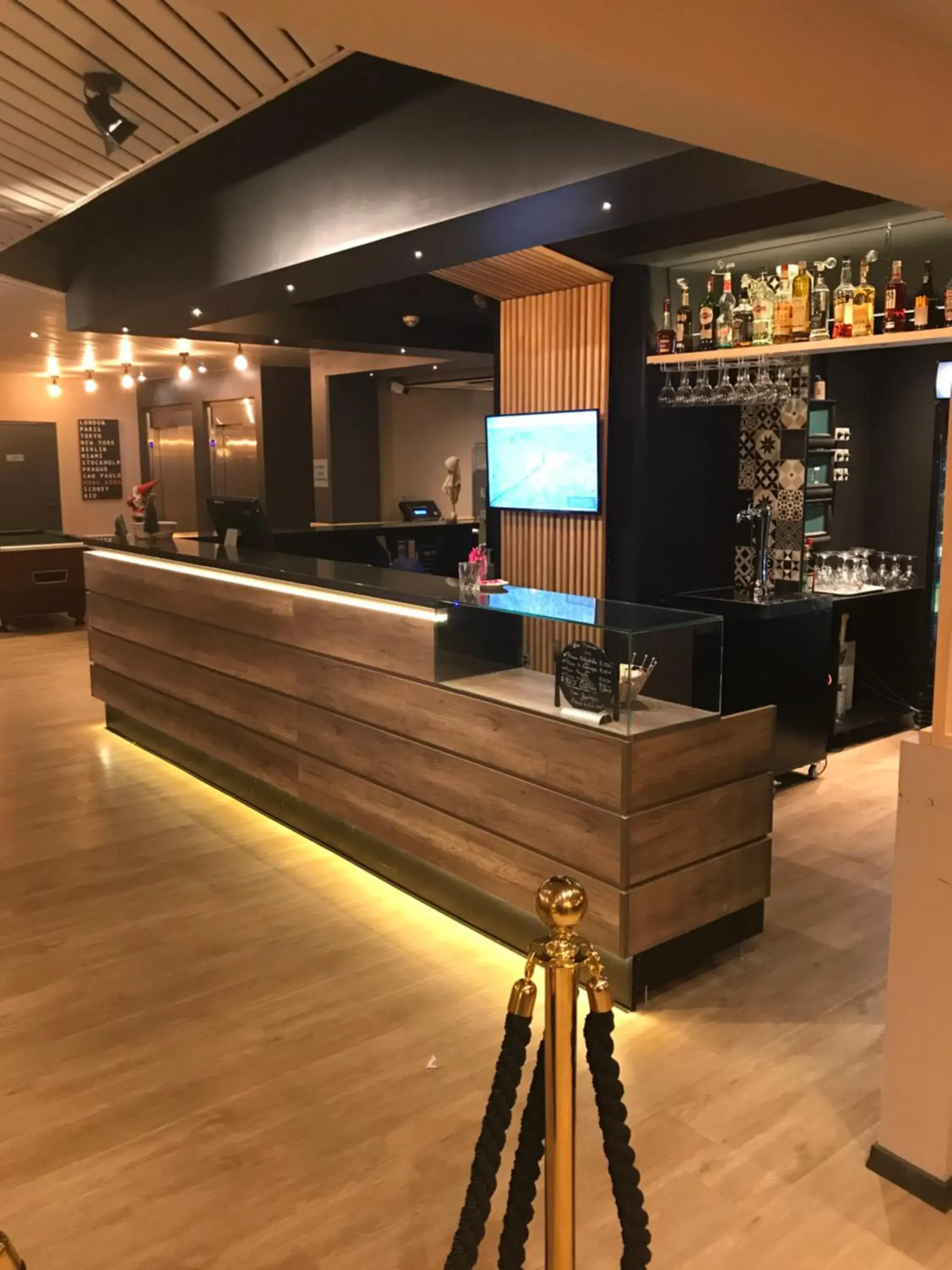 Lobby or reception in Euro Hôtel Airport Orly Rungis Lobby or reception in Euro Hôtel Airport Orly Rungis