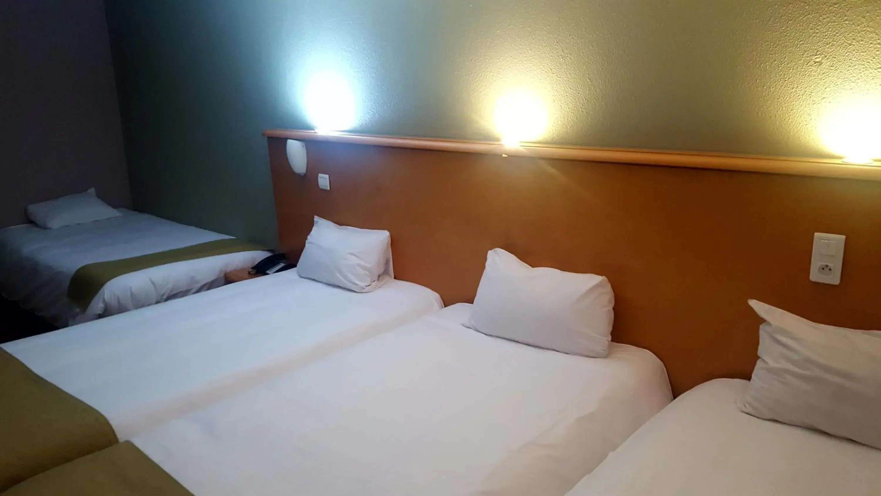 Bed in Euro Hôtel Paris Créteil Bed in Euro Hôtel Paris Créteil