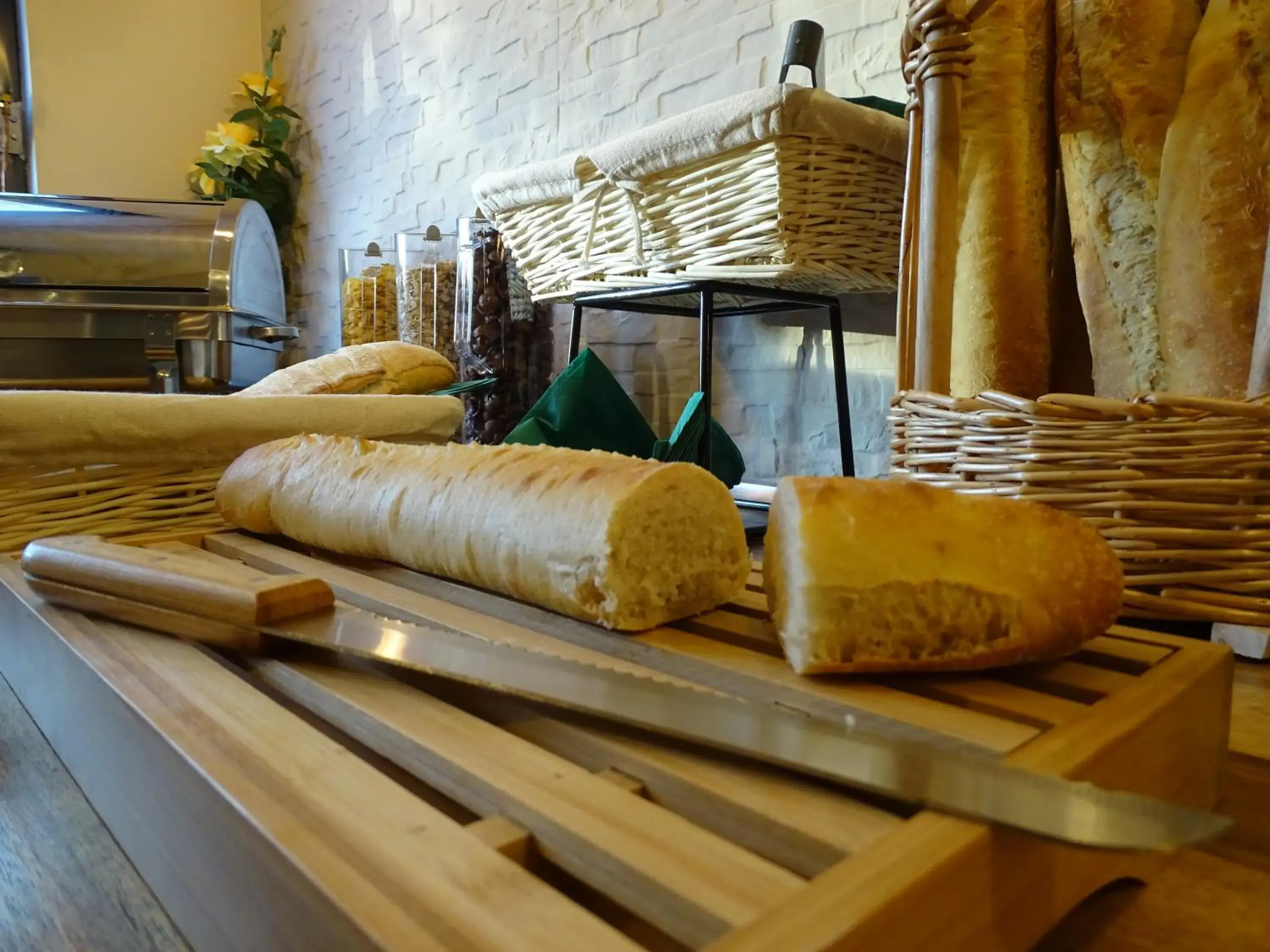 Buffet breakfast in Euro Hôtel Paris Créteil Buffet breakfast in Euro Hôtel Paris Créteil