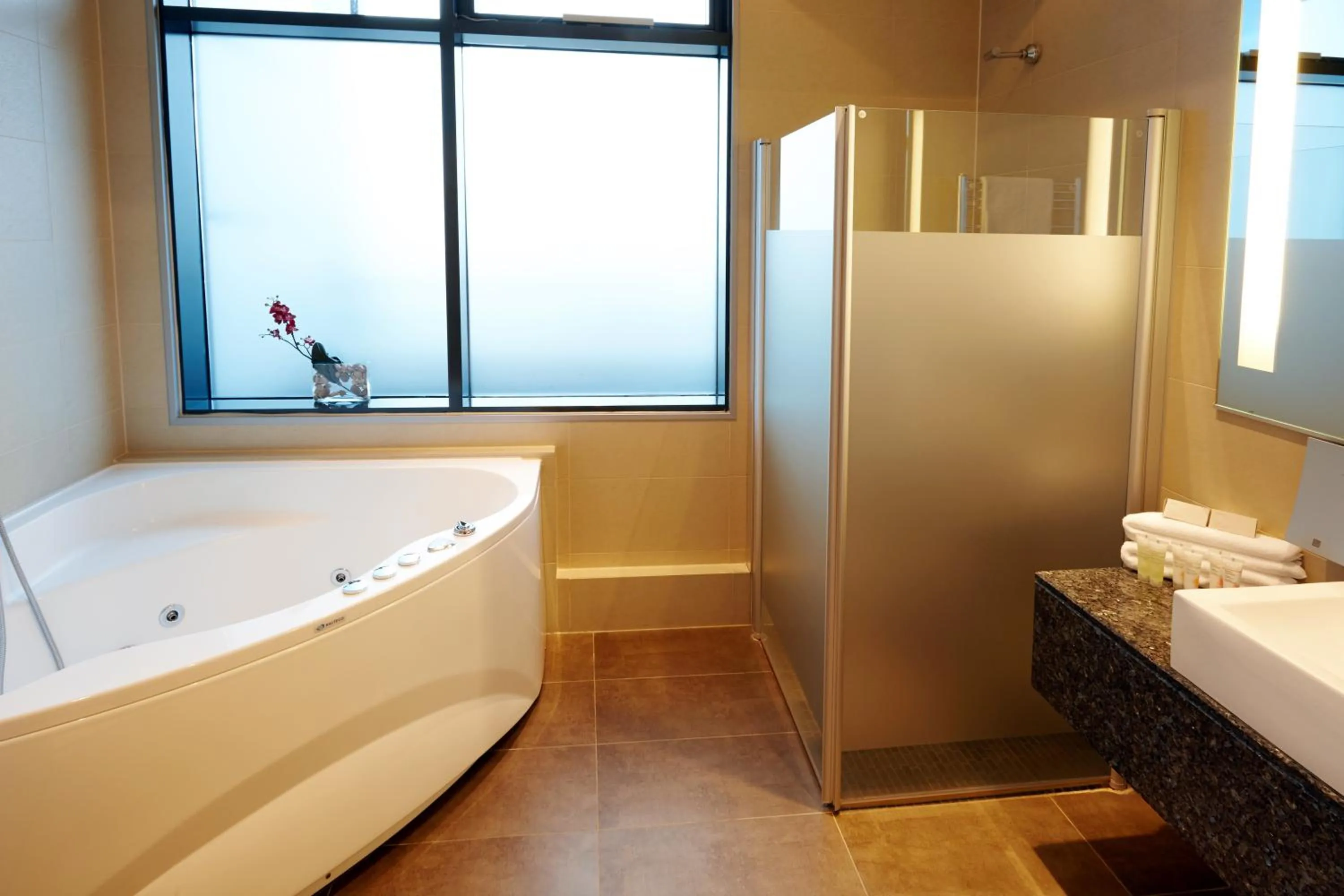 Hot Tub in Hotel Reykjavík Grand