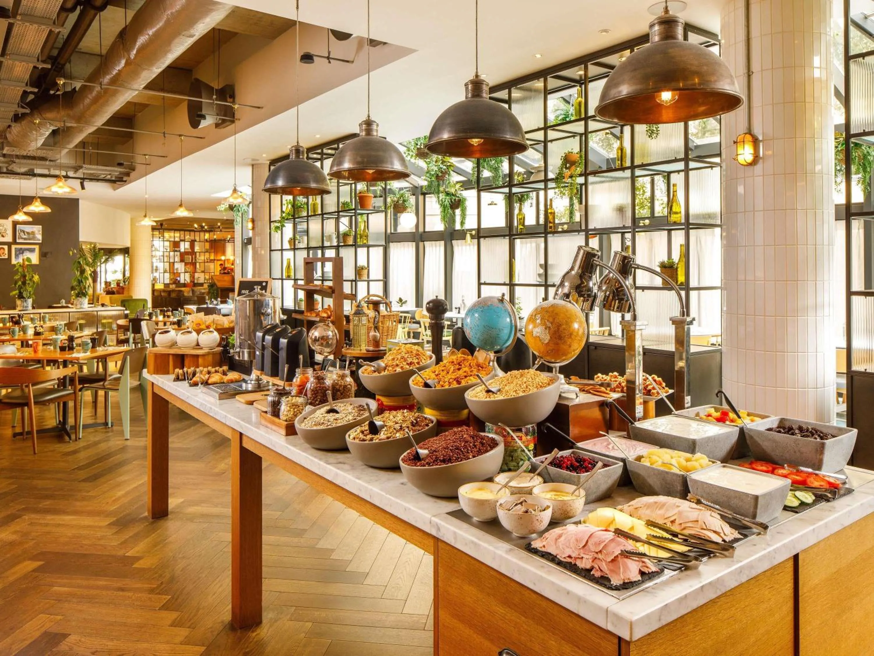 Breakfast in Novotel London Bridge