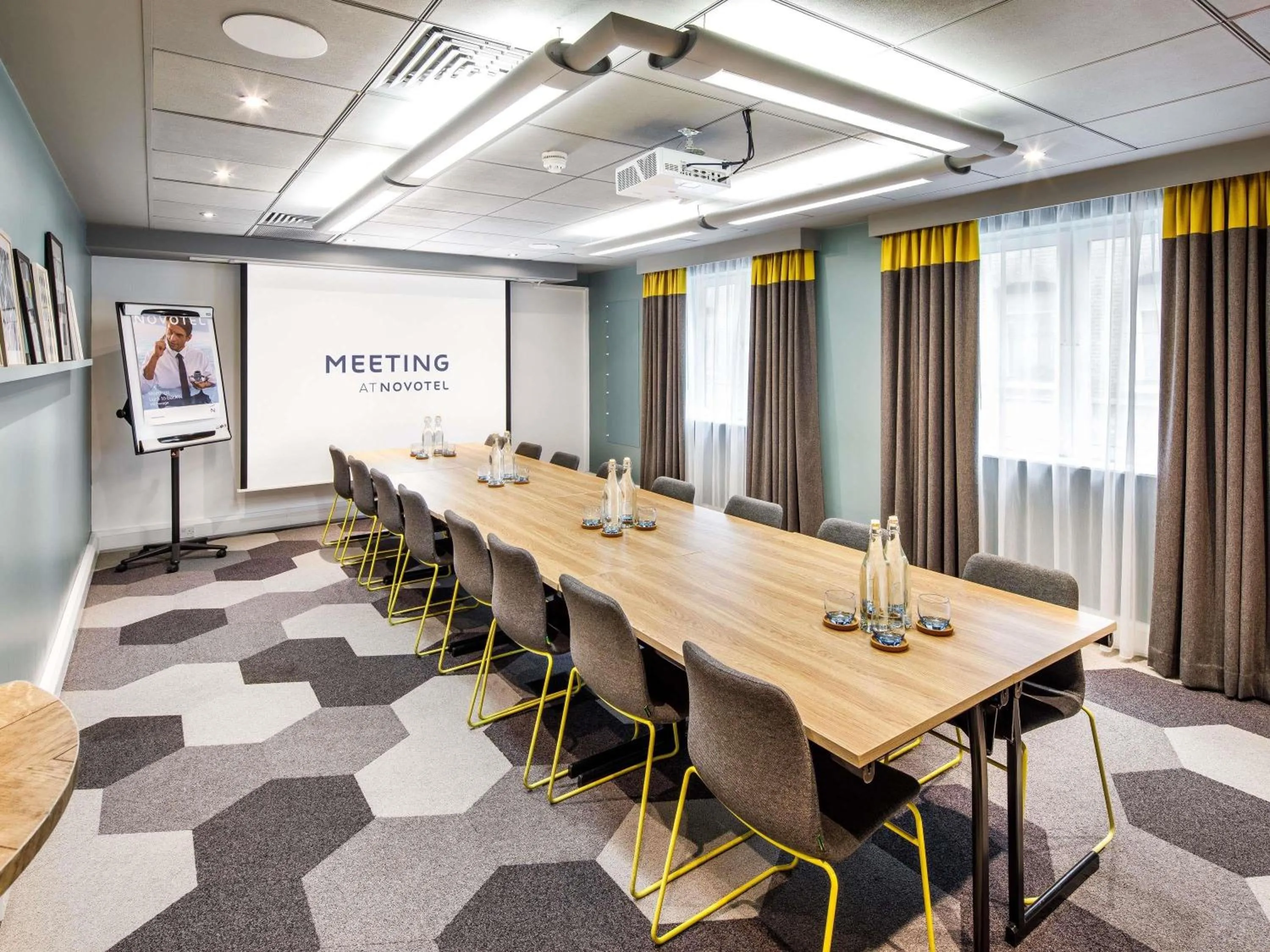 Meeting/conference room in Novotel London Bridge
