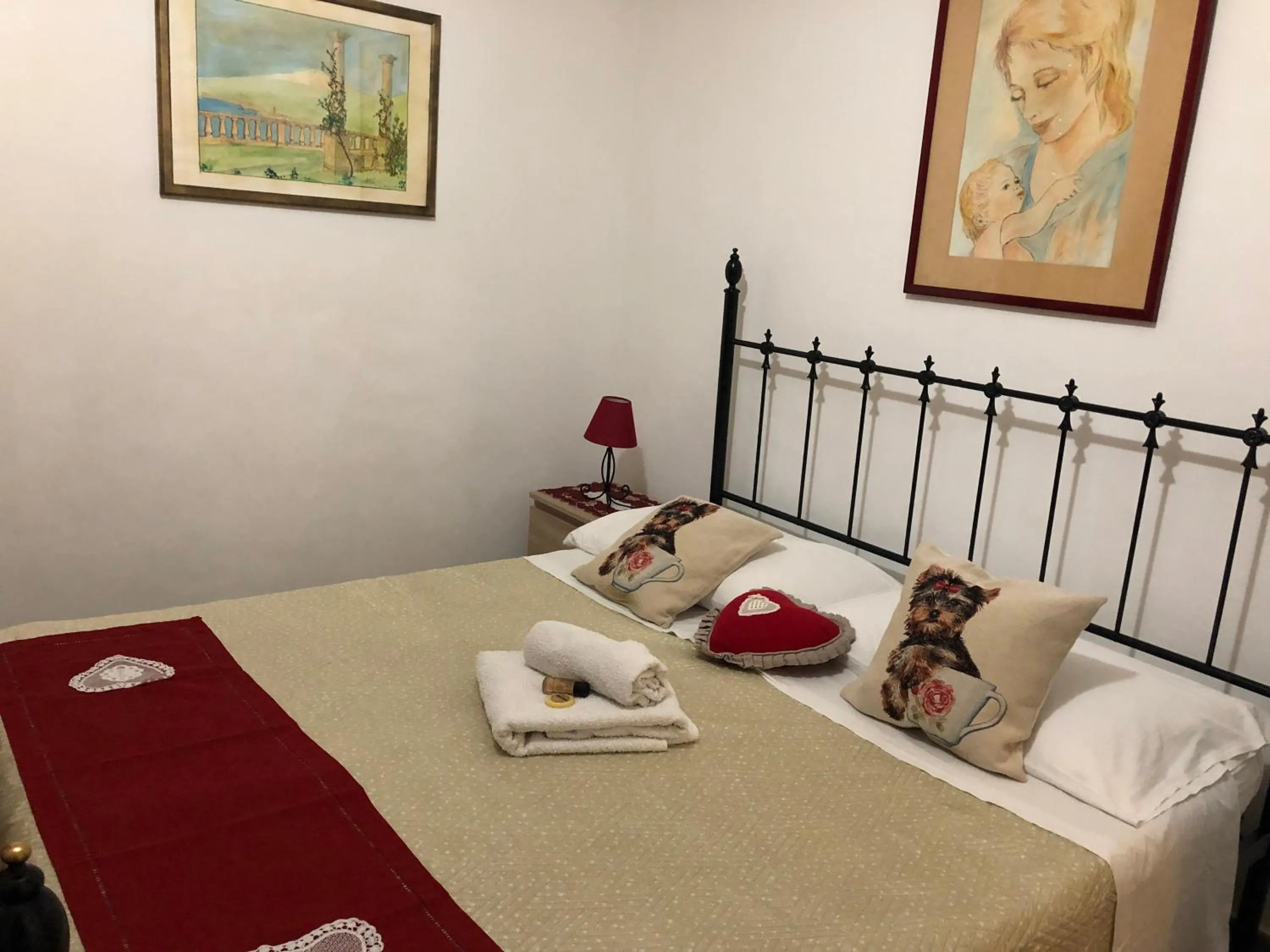 Bed in B&B Antonella