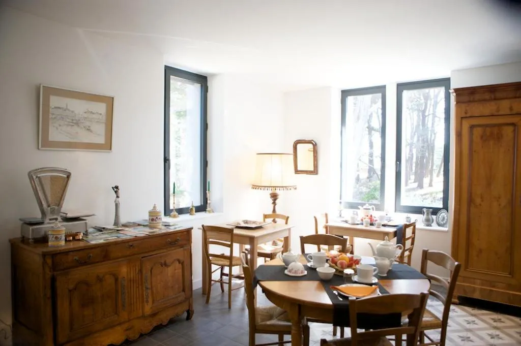 Coffee/tea facilities in Villa Belmont