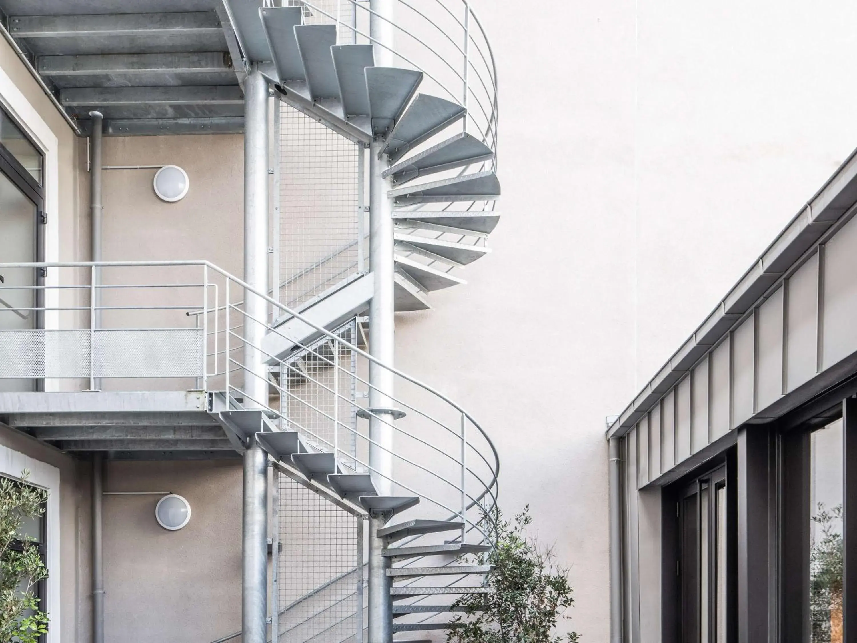 Lounge or bar in ibis Le Mans Centre Gare Nord Lounge or bar in ibis Le Mans Centre Gare Nord