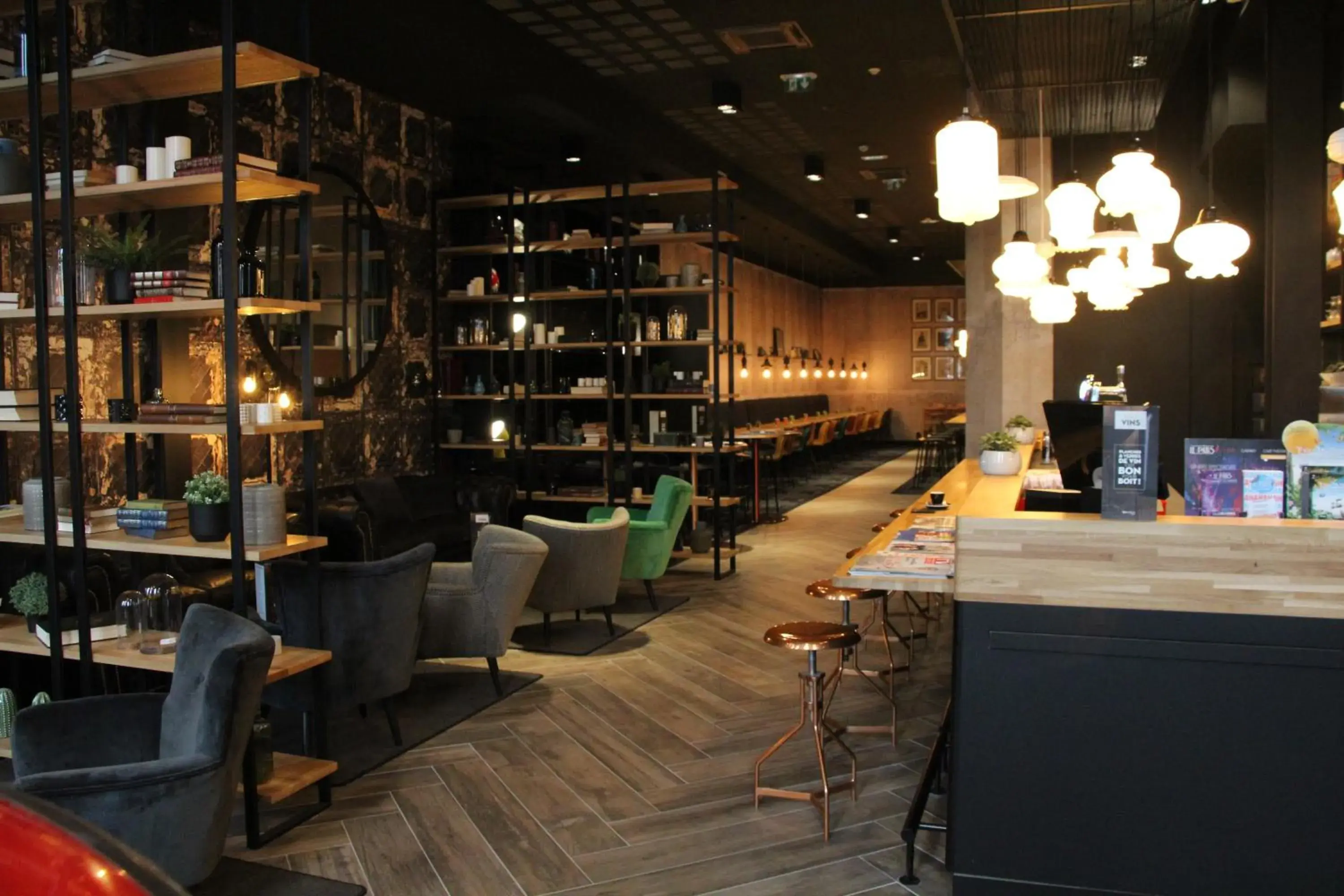 Lounge or bar in ibis Le Mans Centre Gare Nord Lounge or bar in ibis Le Mans Centre Gare Nord