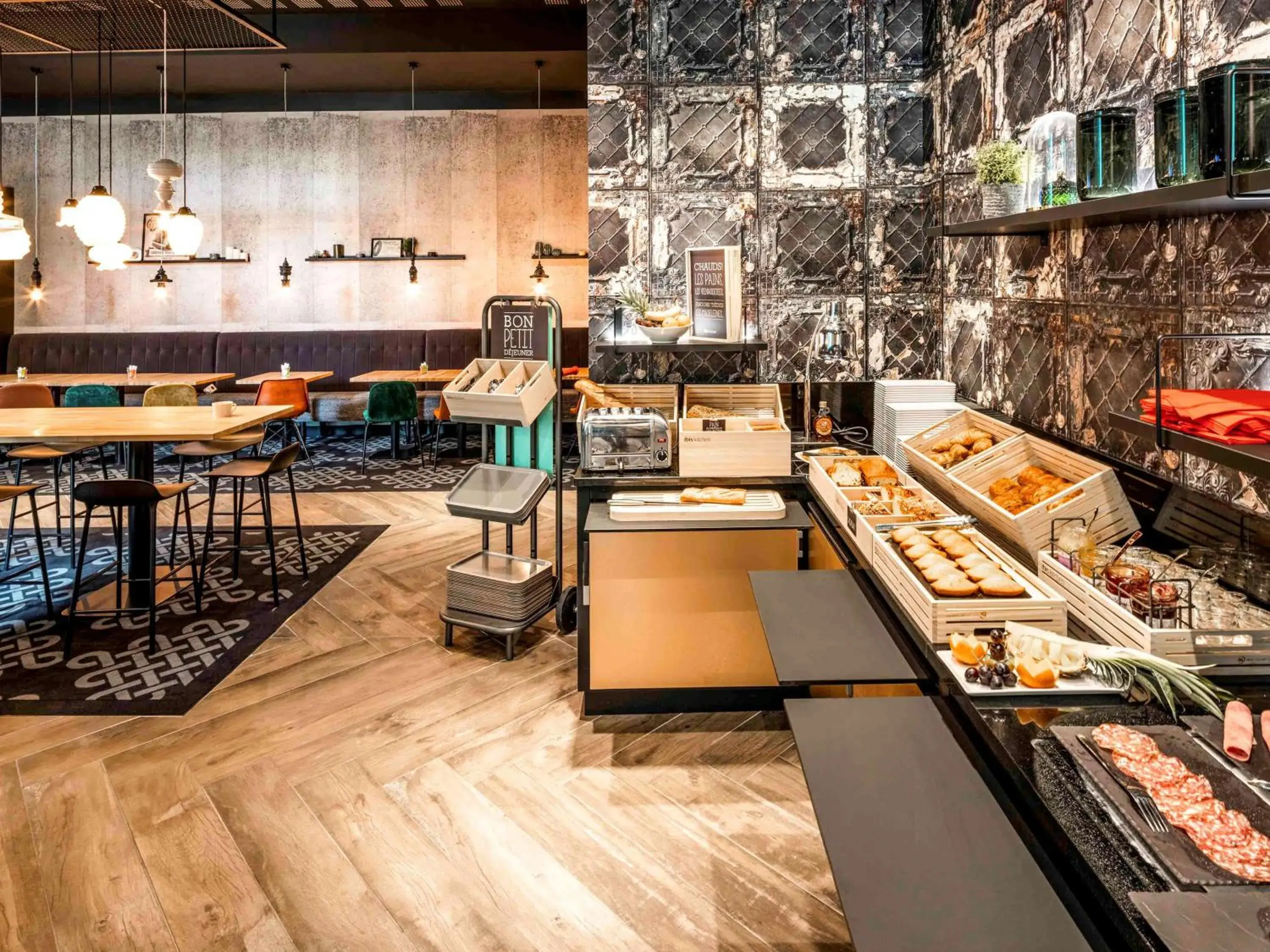 Restaurant/places to eat in ibis Le Mans Centre Gare Nord Restaurant/places to eat in ibis Le Mans Centre Gare Nord