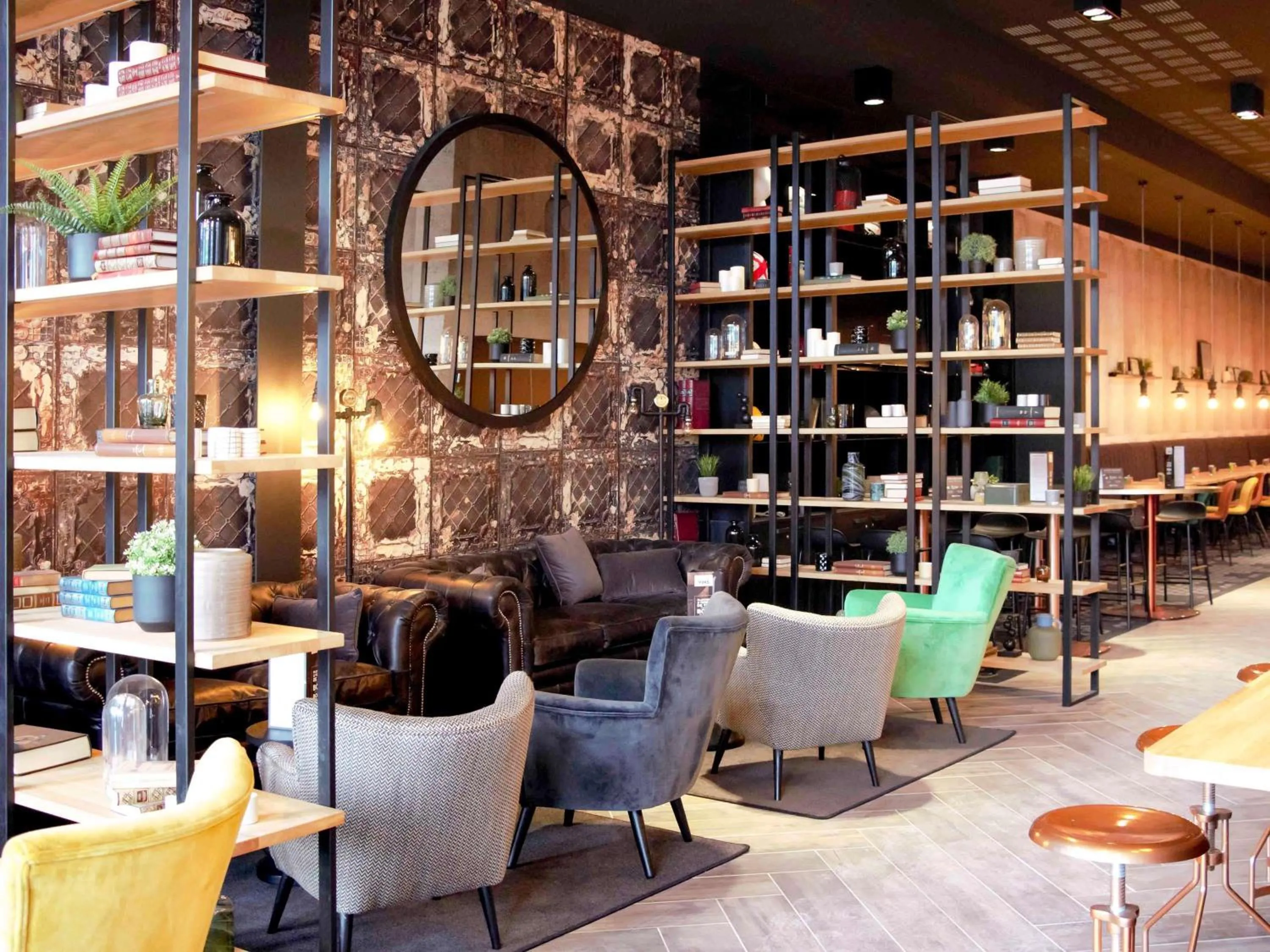 Lounge or bar in ibis Le Mans Centre Gare Nord