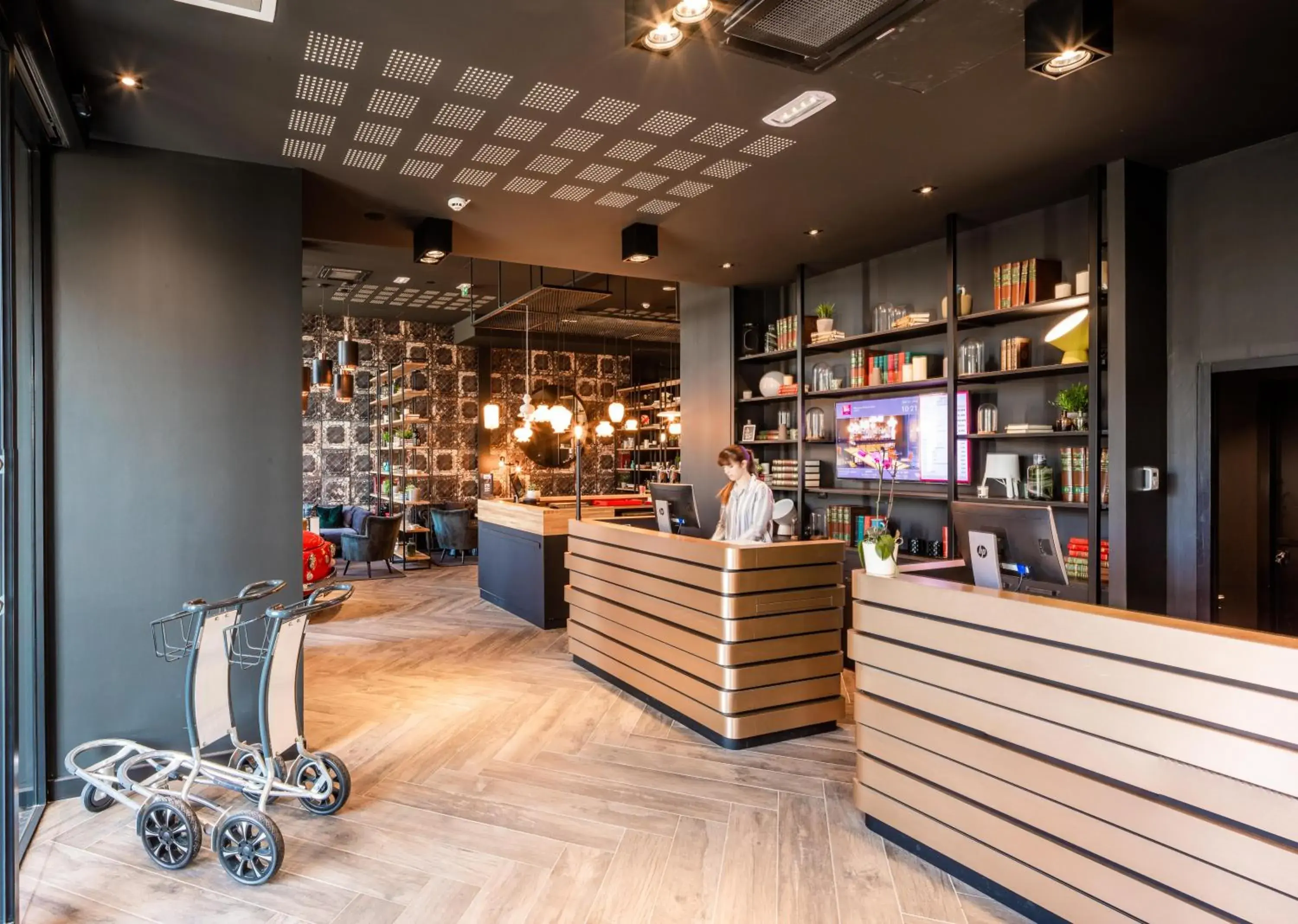 Lobby or reception in ibis Le Mans Centre Gare Nord Lobby or reception in ibis Le Mans Centre Gare Nord