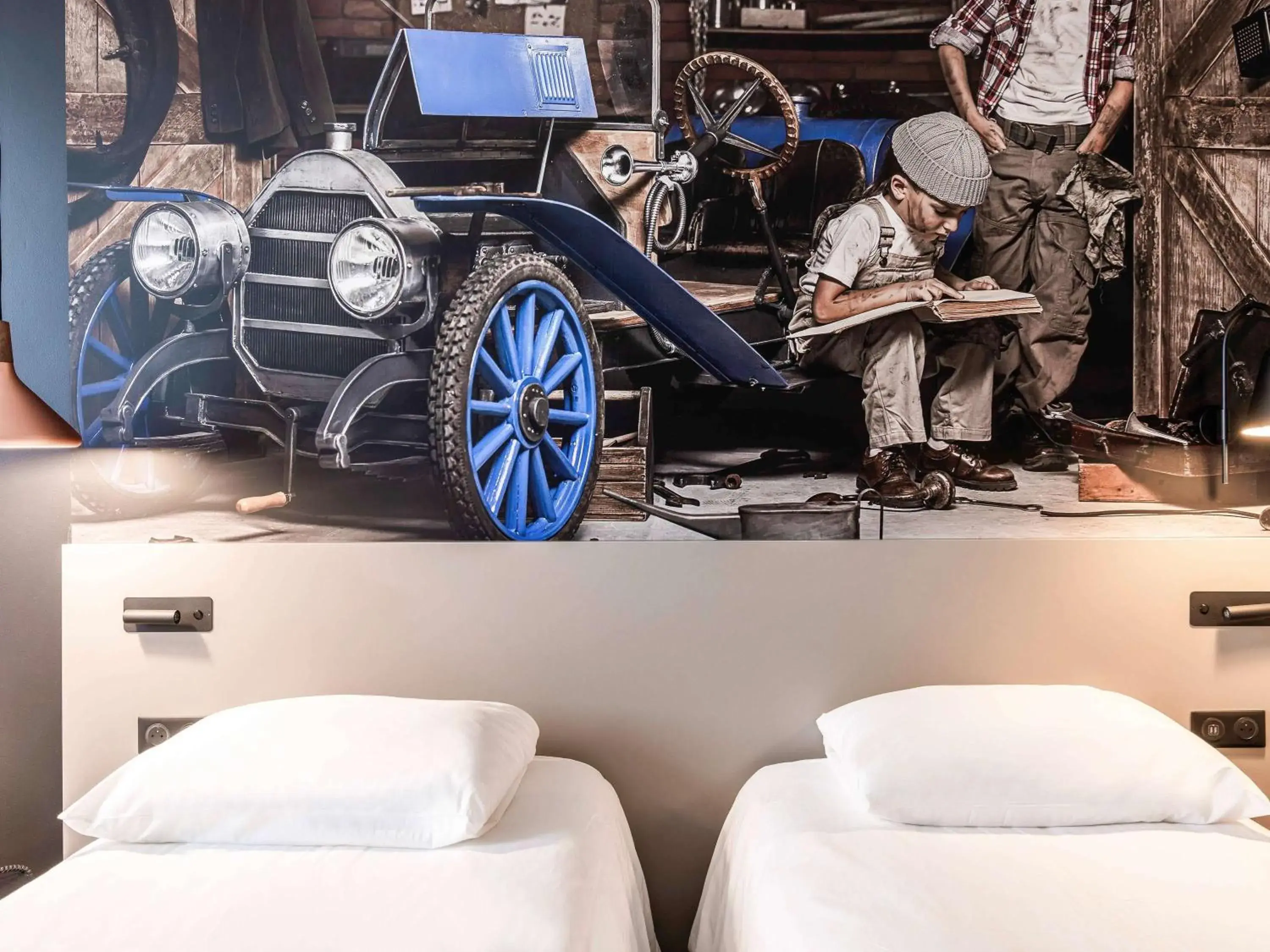 Photo of the whole room, Bed in ibis Le Mans Centre Gare Nord Photo of the whole room, Bed in ibis Le Mans Centre Gare Nord