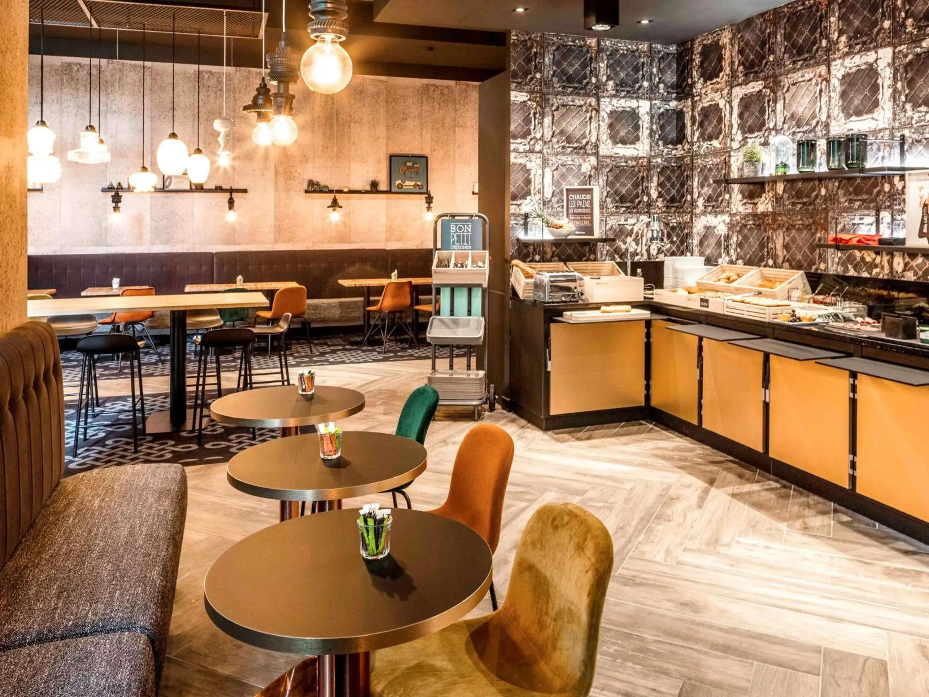 Restaurant/places to eat in ibis Le Mans Centre Gare Nord Restaurant/places to eat in ibis Le Mans Centre Gare Nord