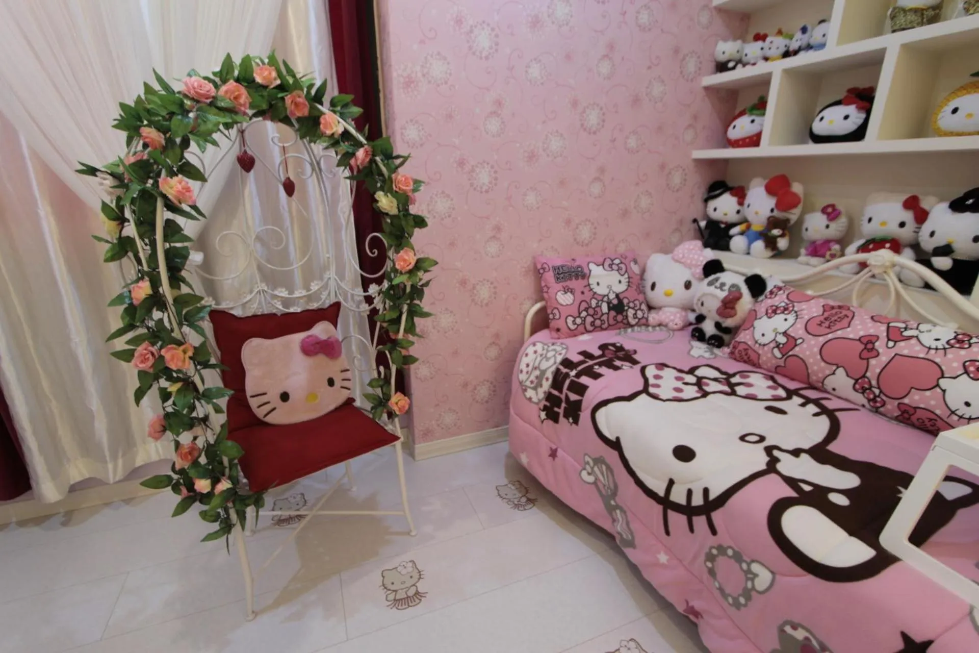 Bed in Aria 2 Home (With Elevator)