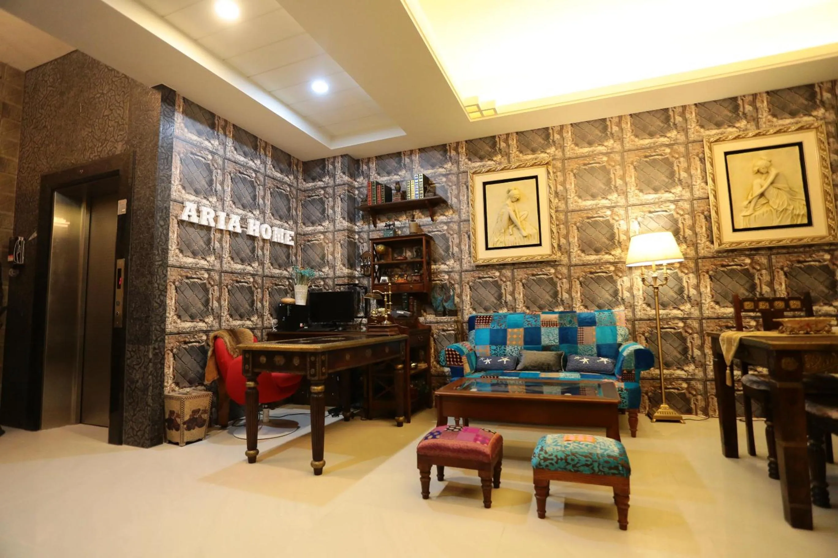 Lobby or reception in Aria 2 Home (With Elevator)