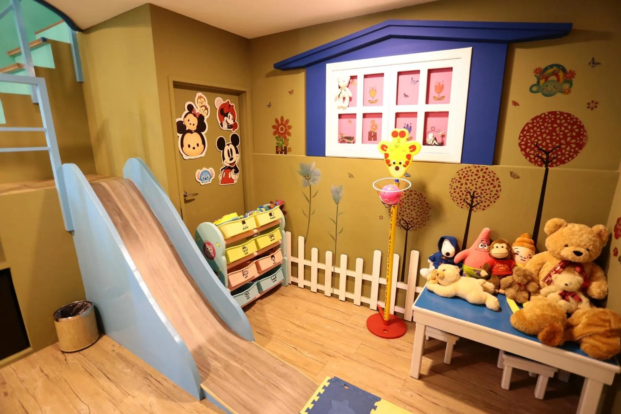 Decorative detail in Aria 2 Home (With Elevator)