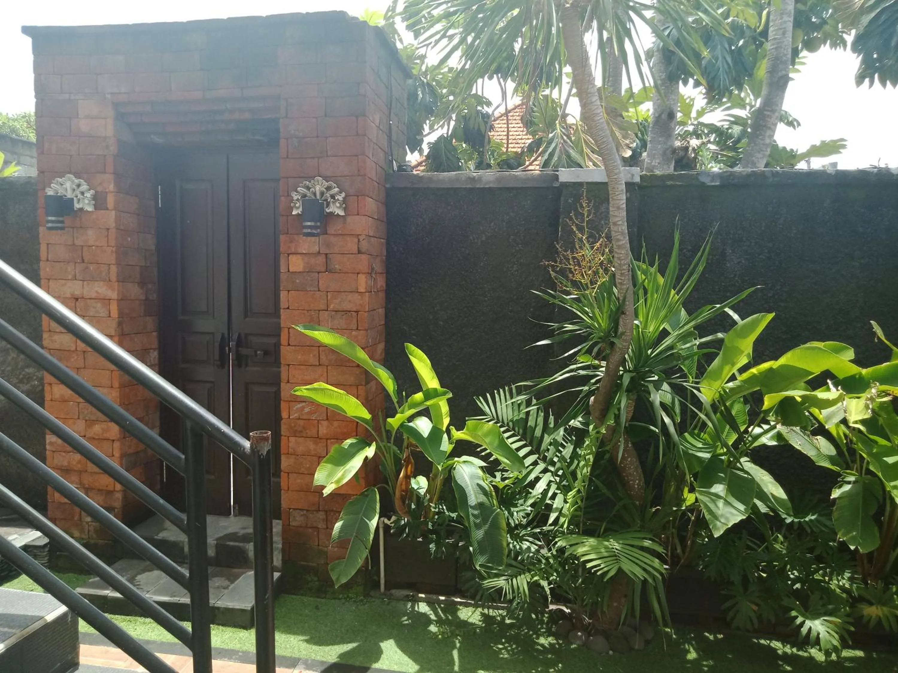 D'puja Home Stay and Spa