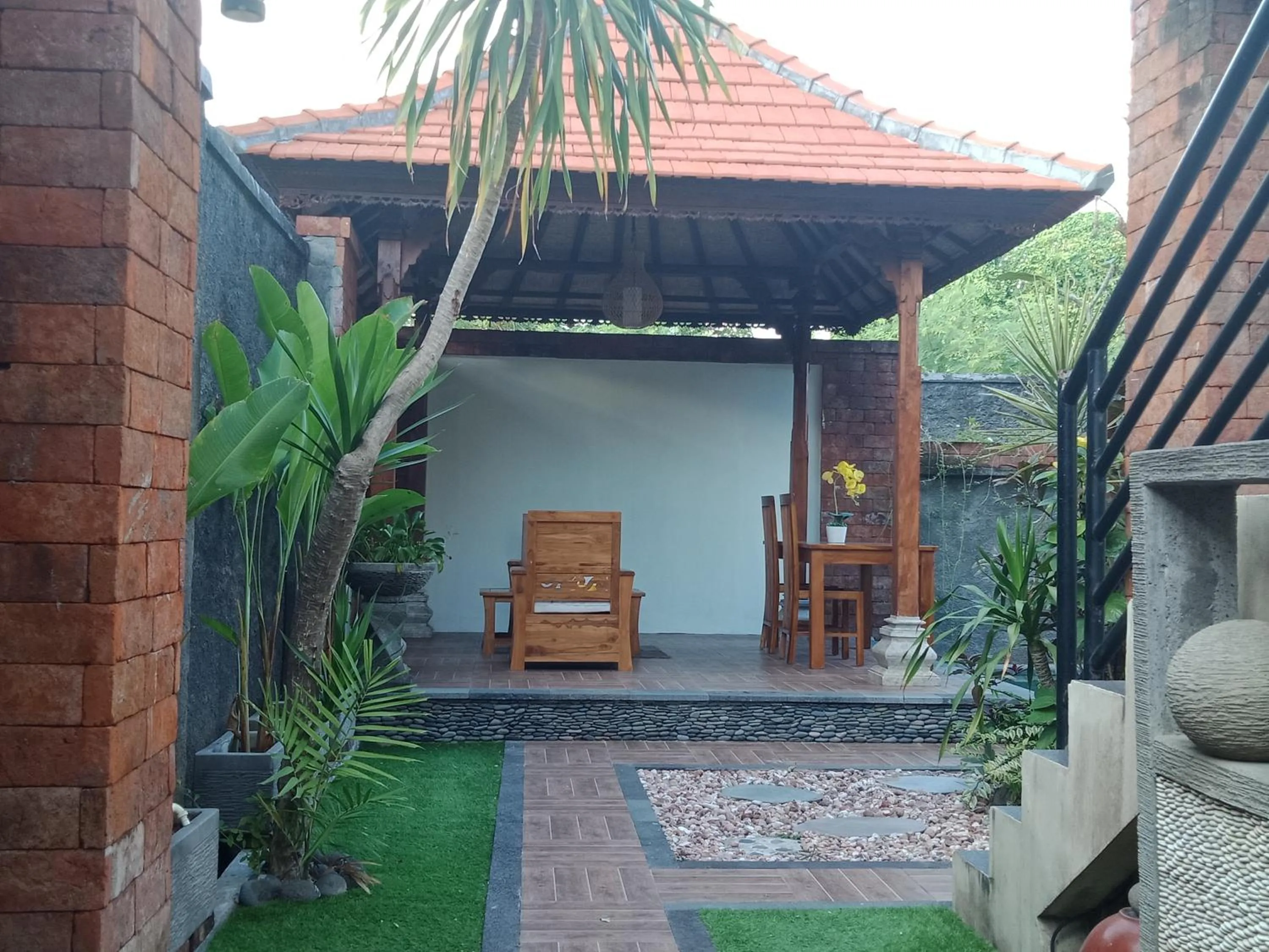 D'puja Home Stay and Spa