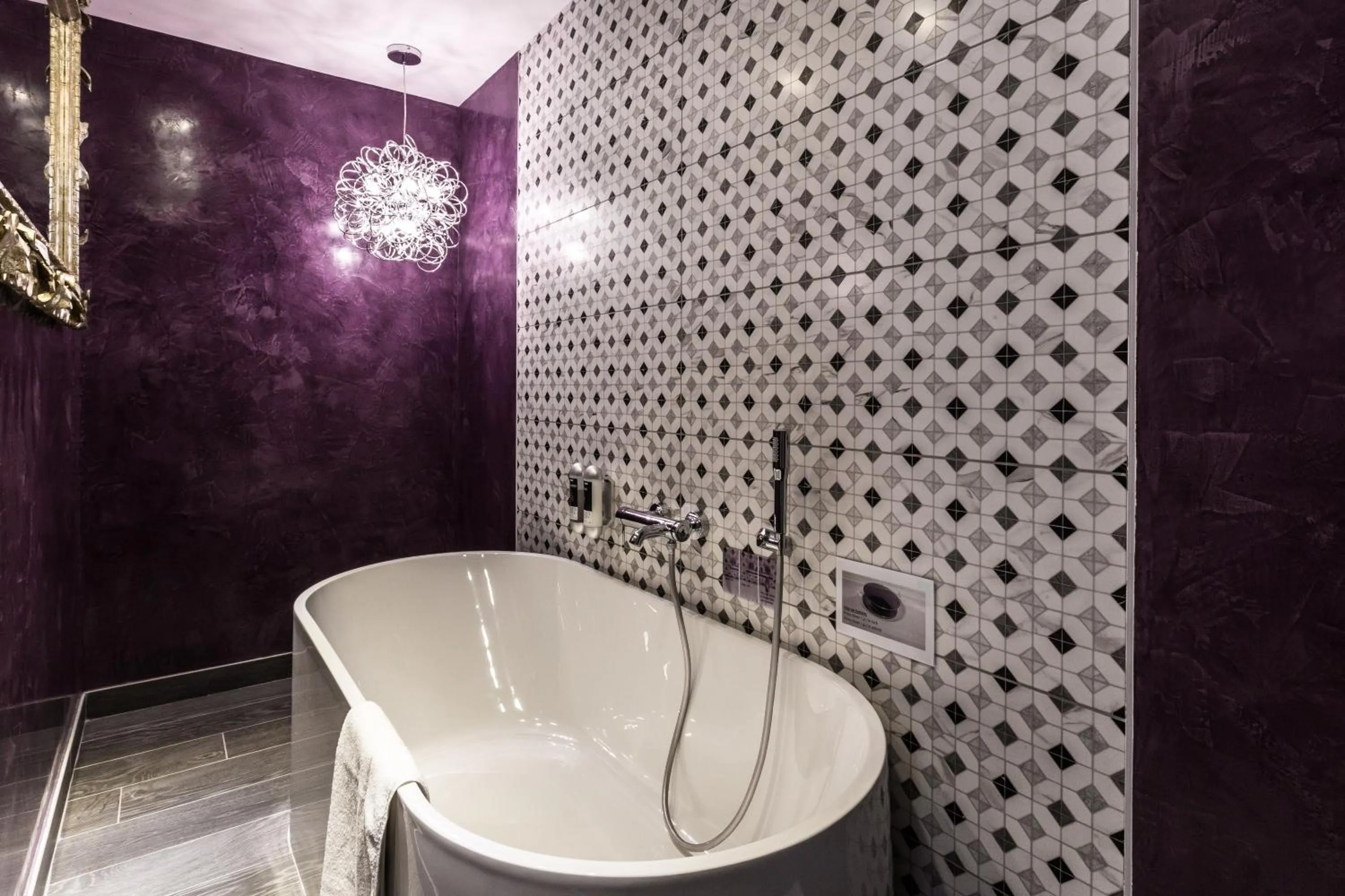 Hot Tub in Jean de Valette Boutique Living