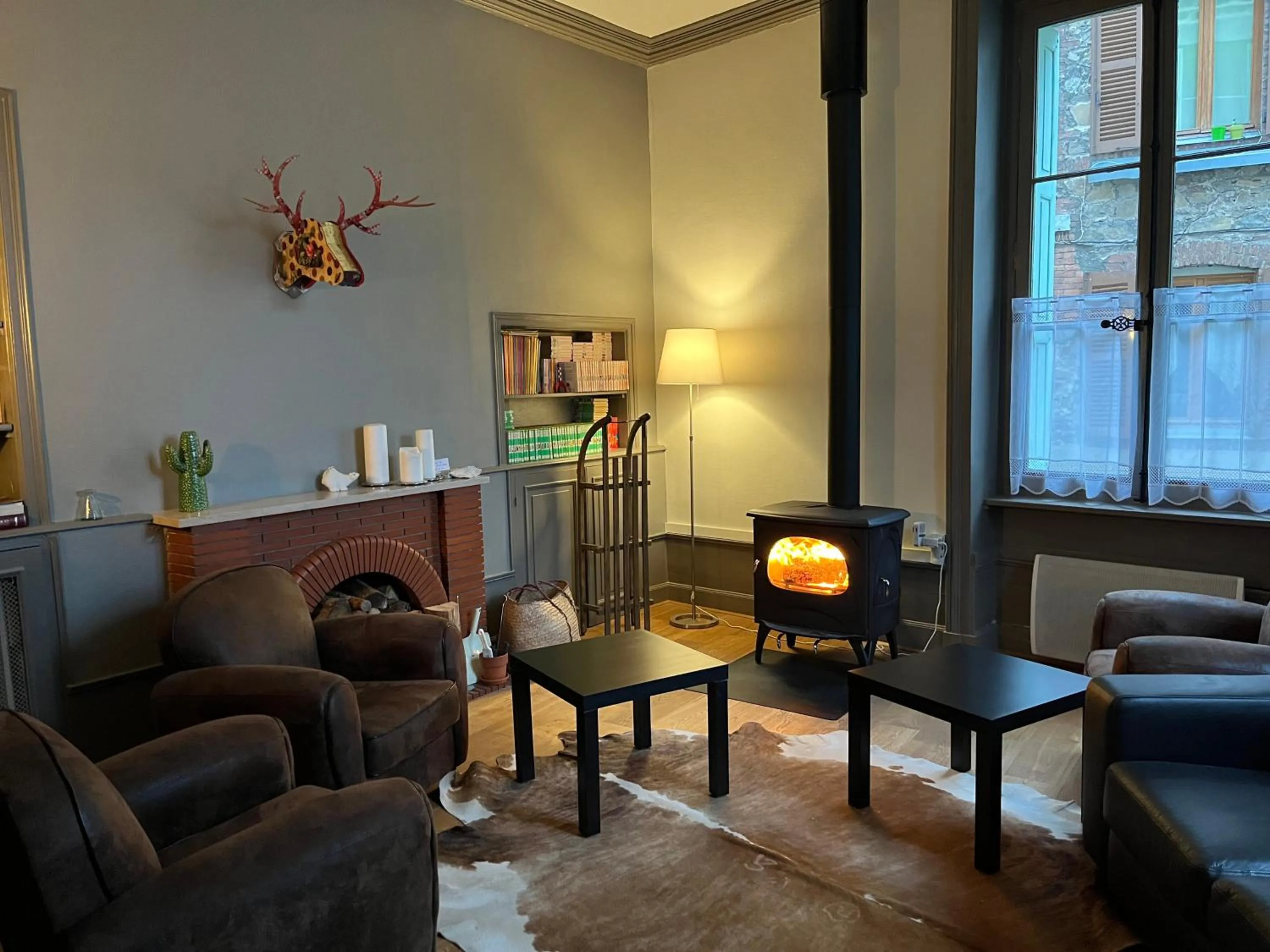 Seating area in La Maison de famille