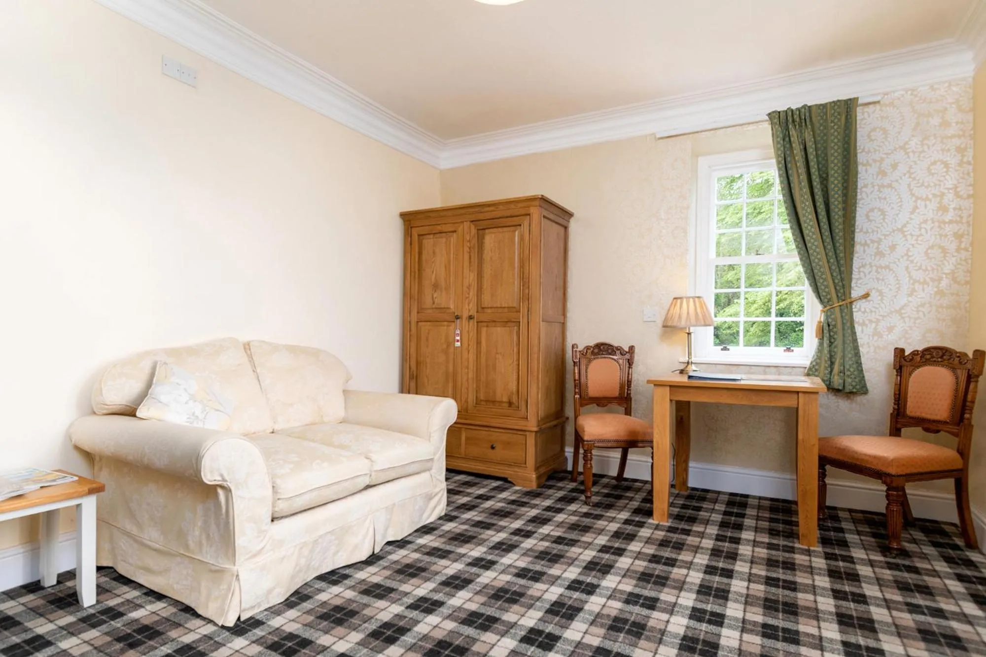 Living room in Crown Lodge