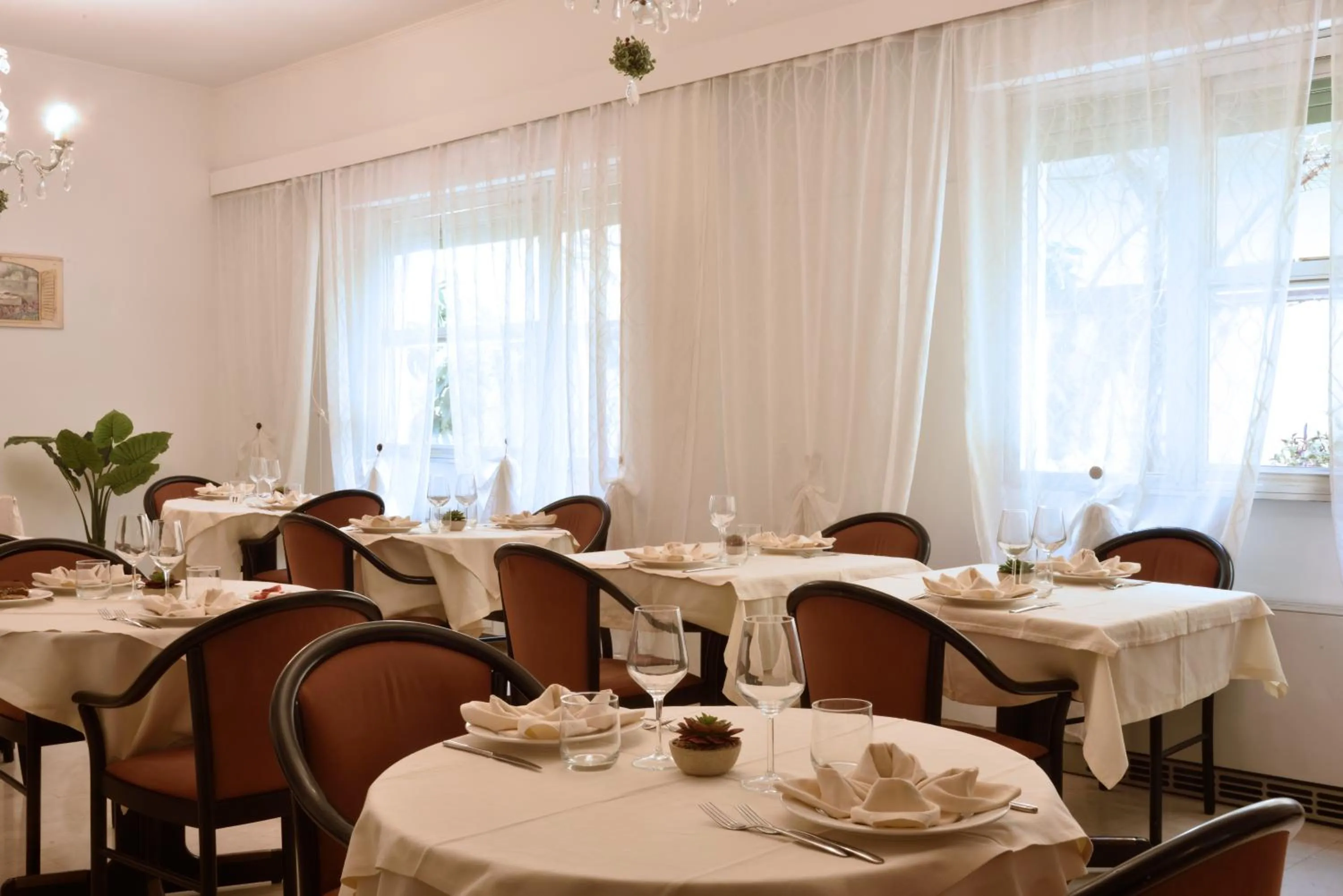 Restaurant/places to eat in Hotel Morchio Mhotelsgroup