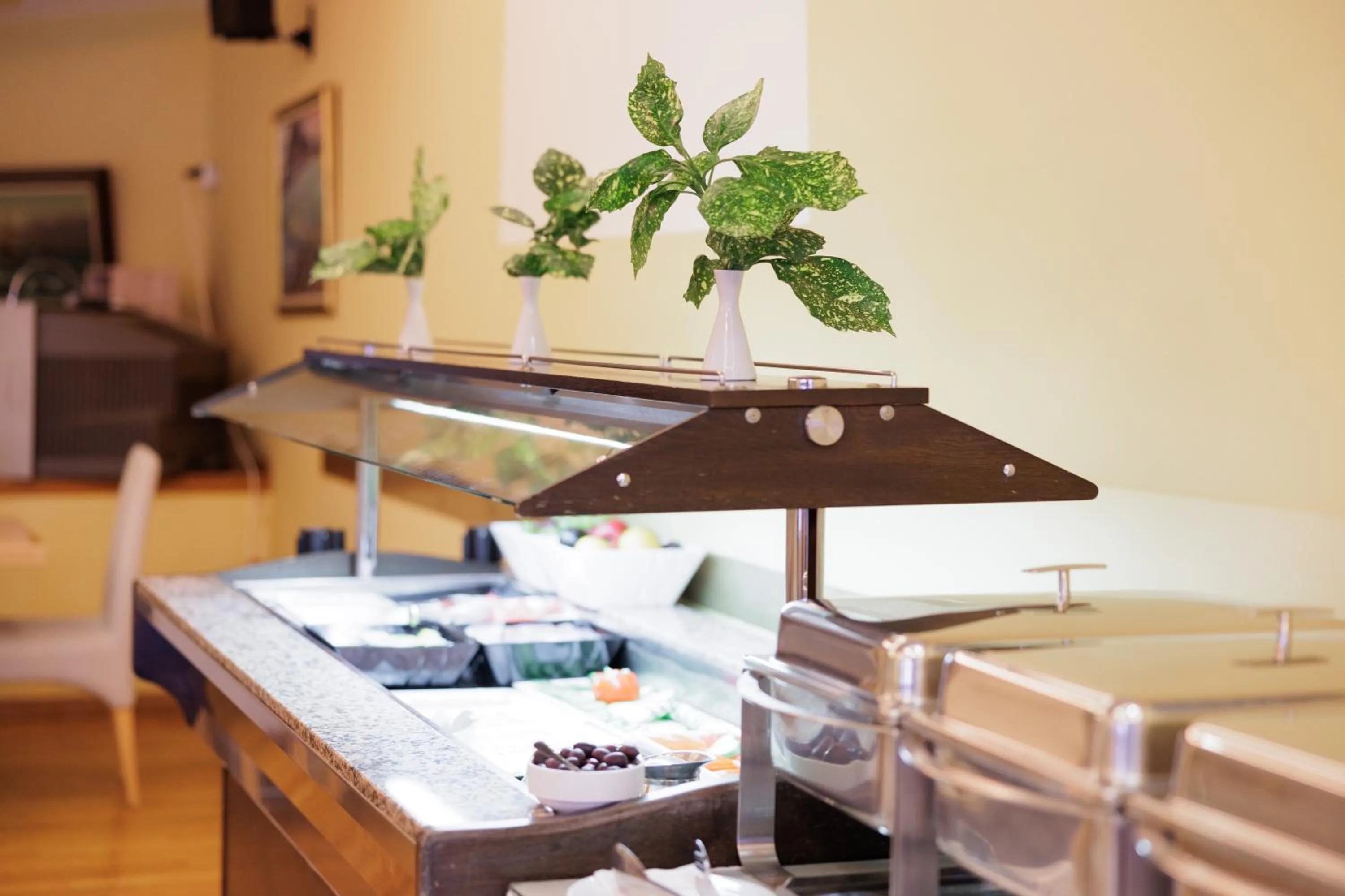 Breakfast in Louvre Hotel