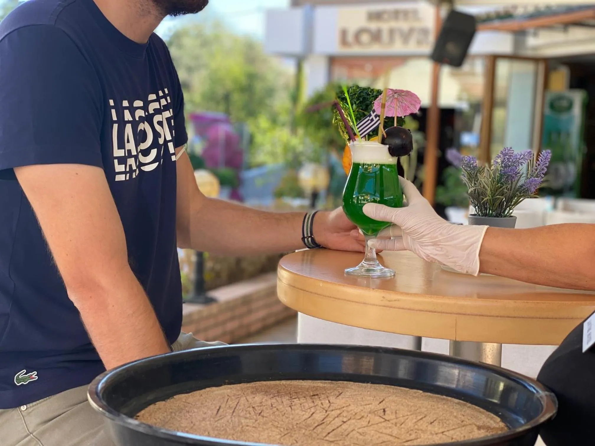 Lounge or bar in Louvre Hotel