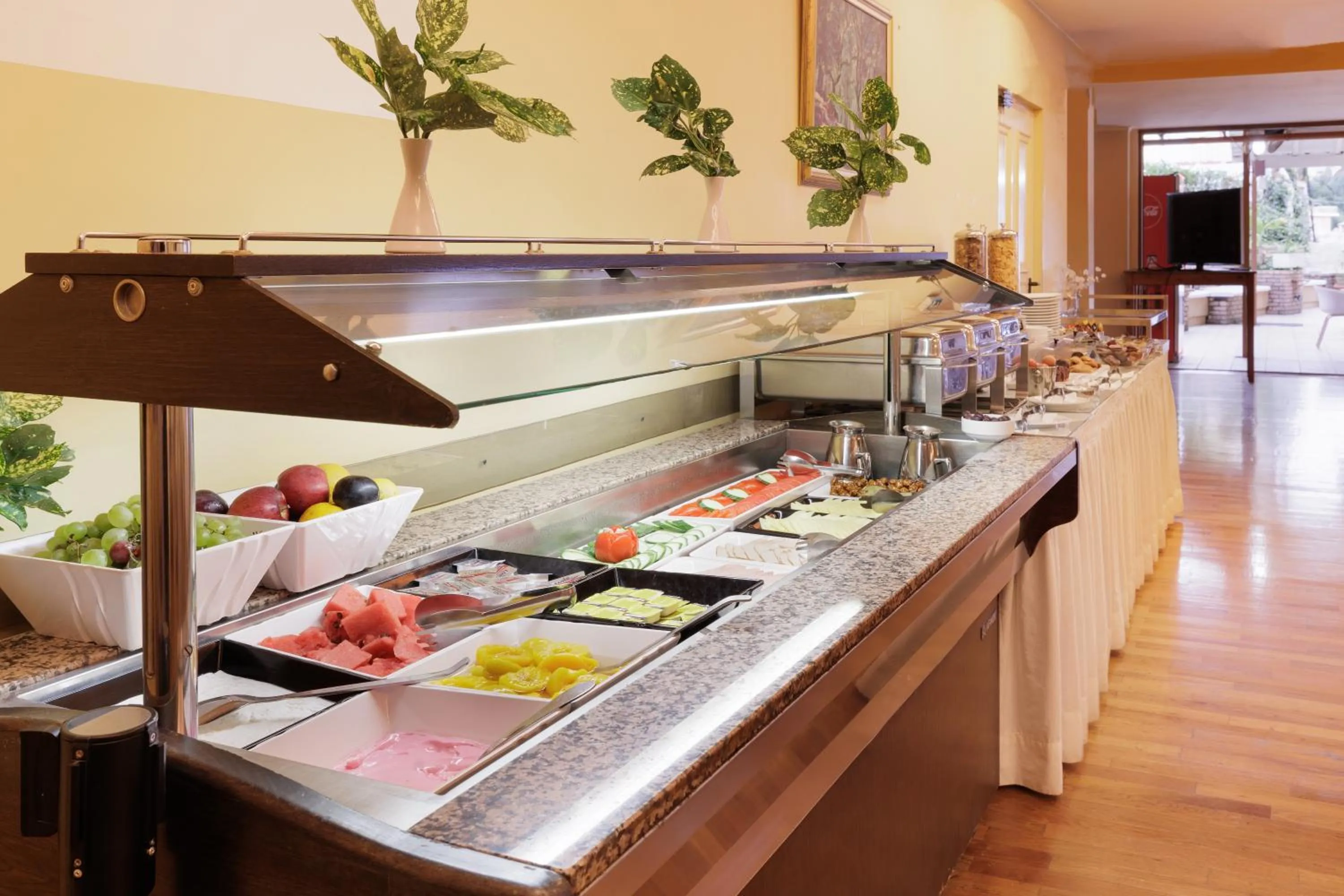 Breakfast in Louvre Hotel