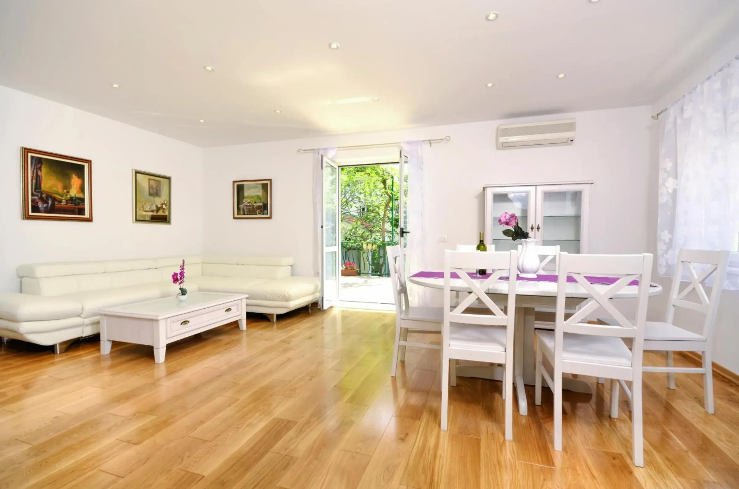 Apartments Vekic Apartments Vekic