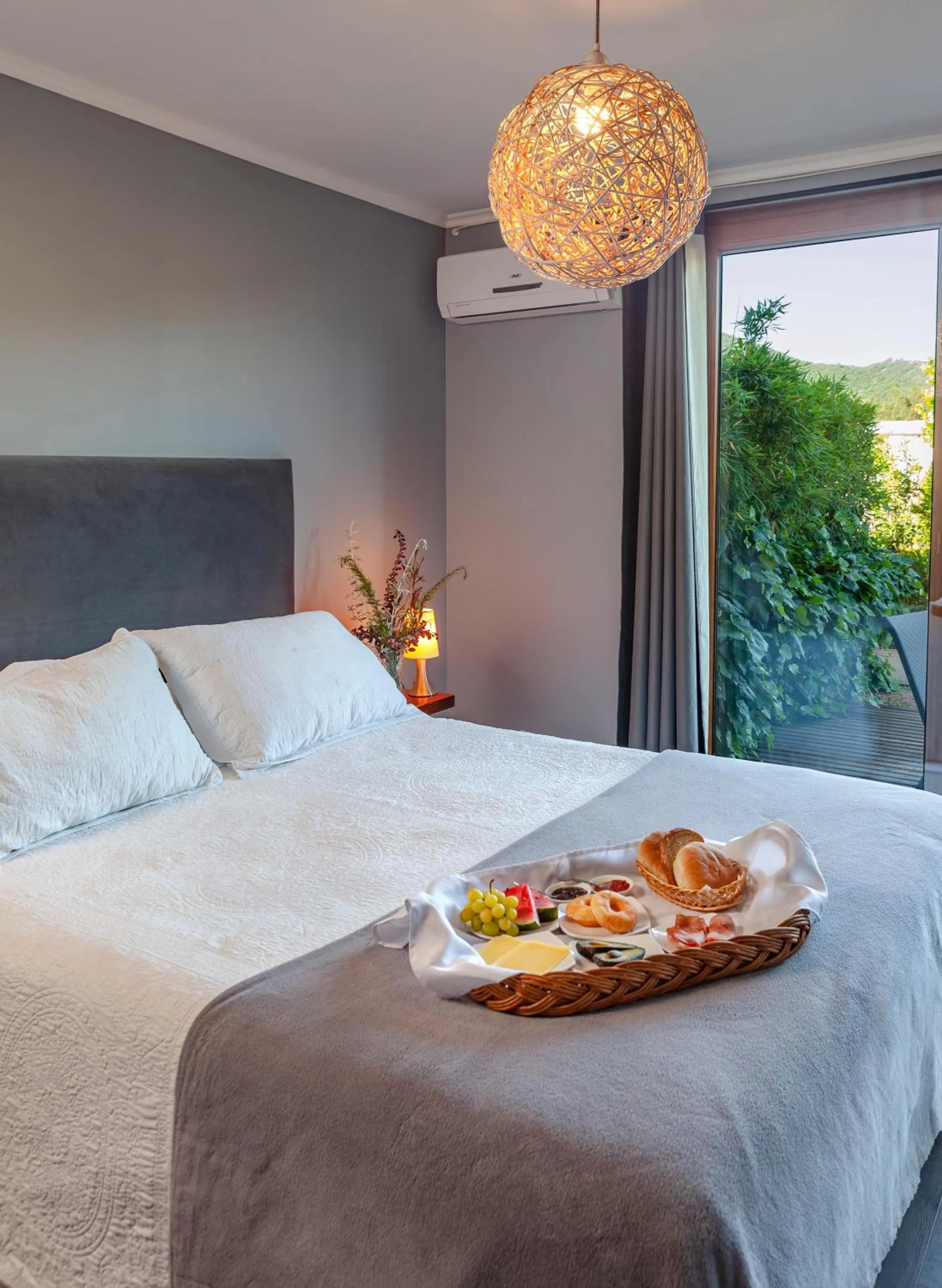 Other, Bed in Callihue Lodge