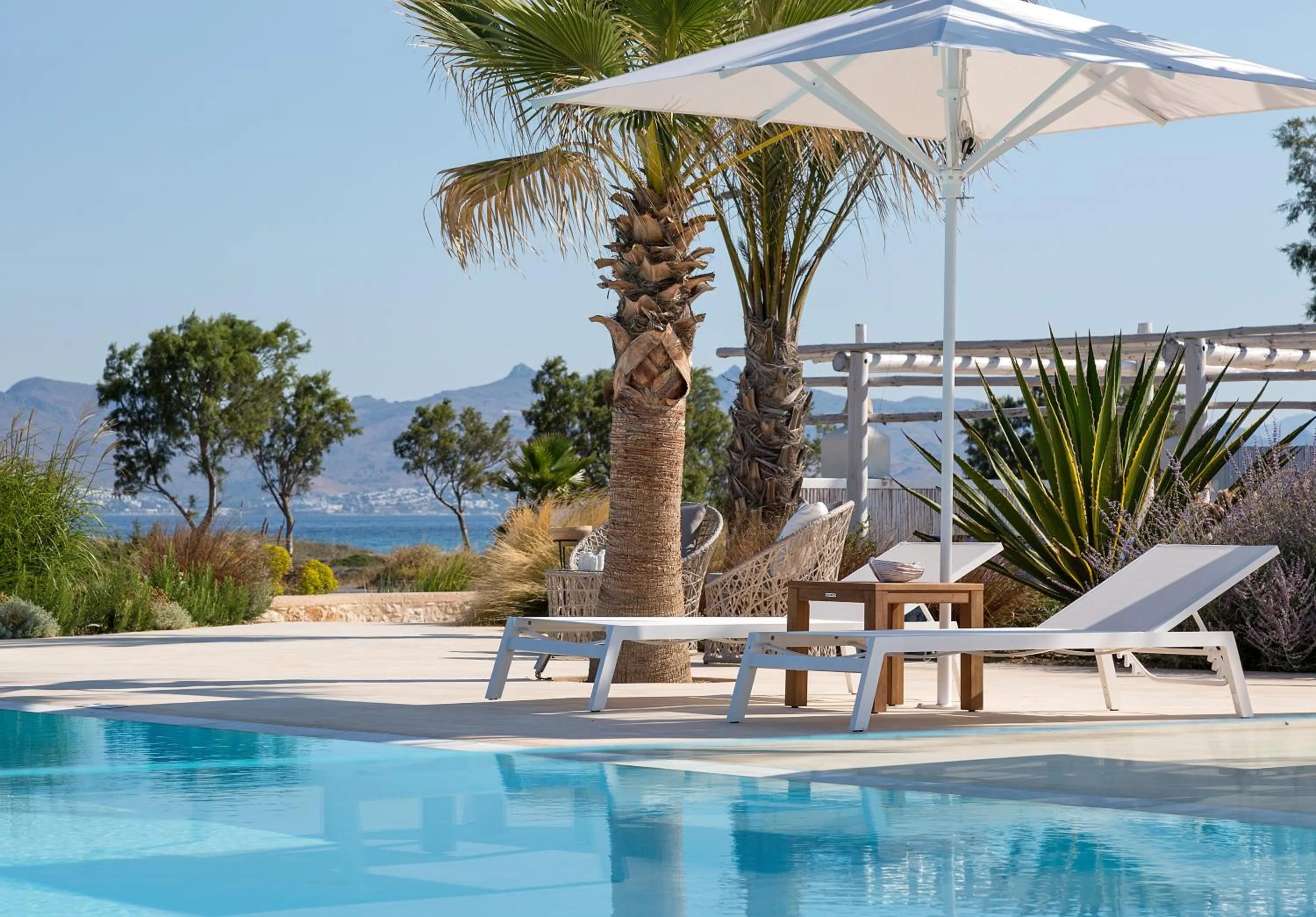 Swimming pool in White Pearls-Adults Only Luxury Suites