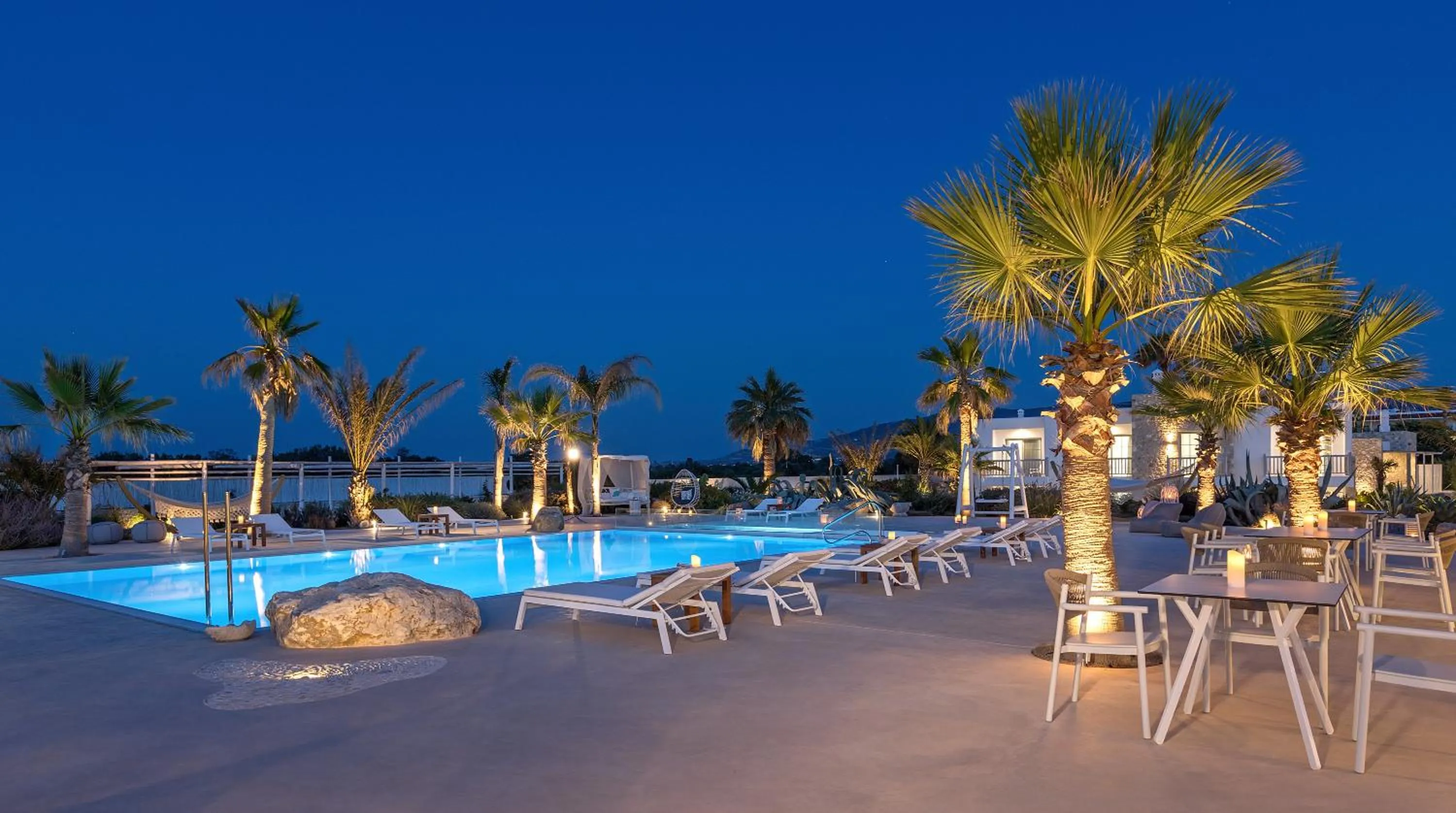 Swimming pool in White Pearls-Adults Only Luxury Suites