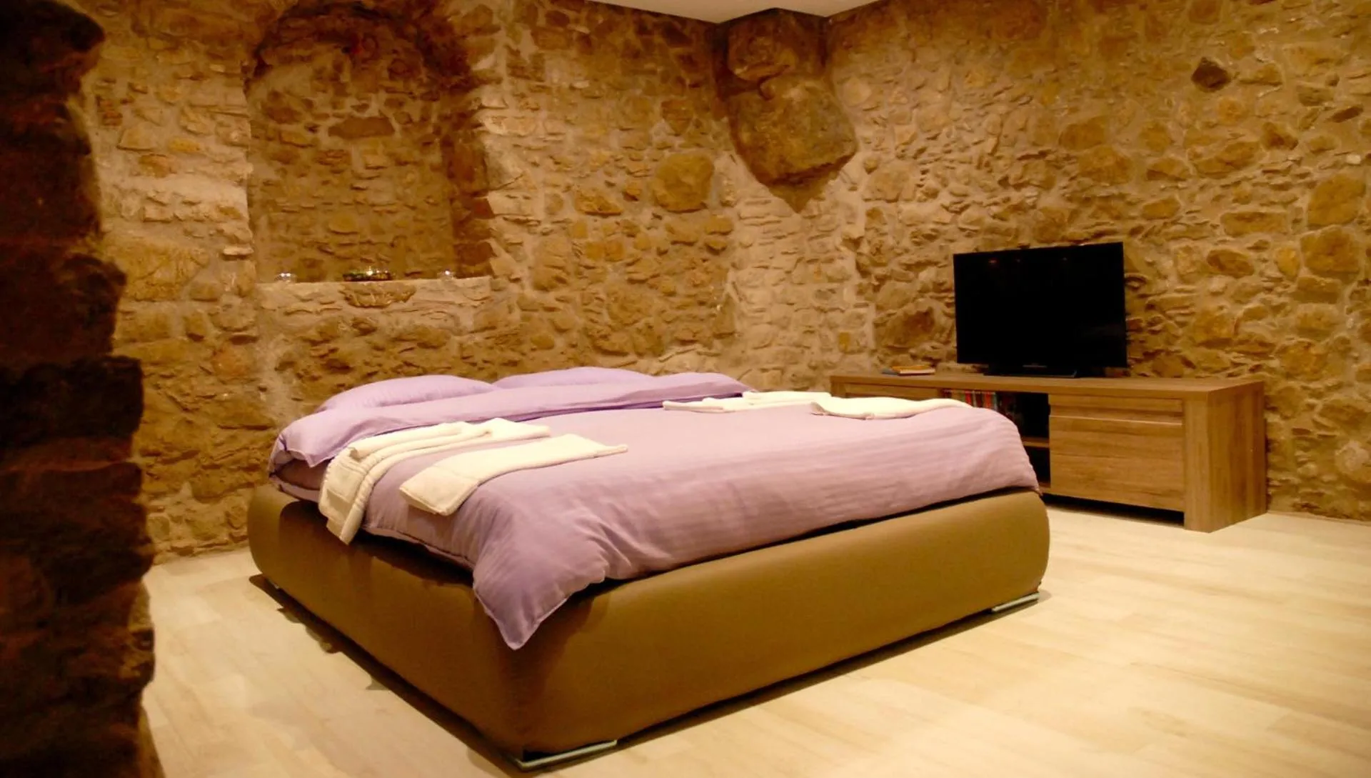 Bedroom, Bed in Kaaba - Aragon home holiday