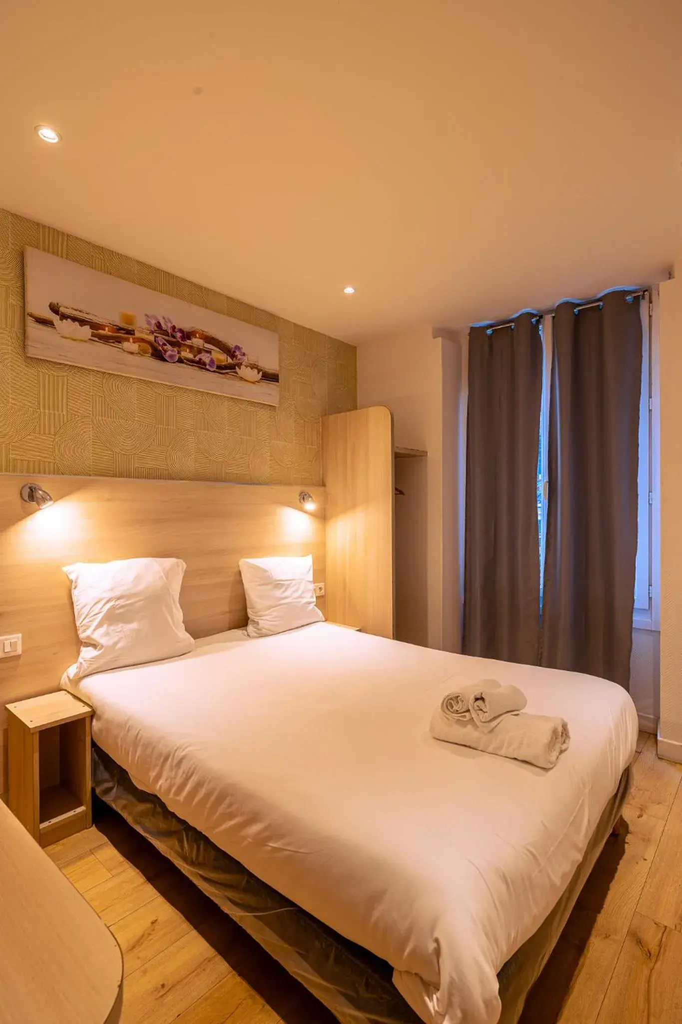 Bed in Hotel Aix Europe Bed in Hotel Aix Europe