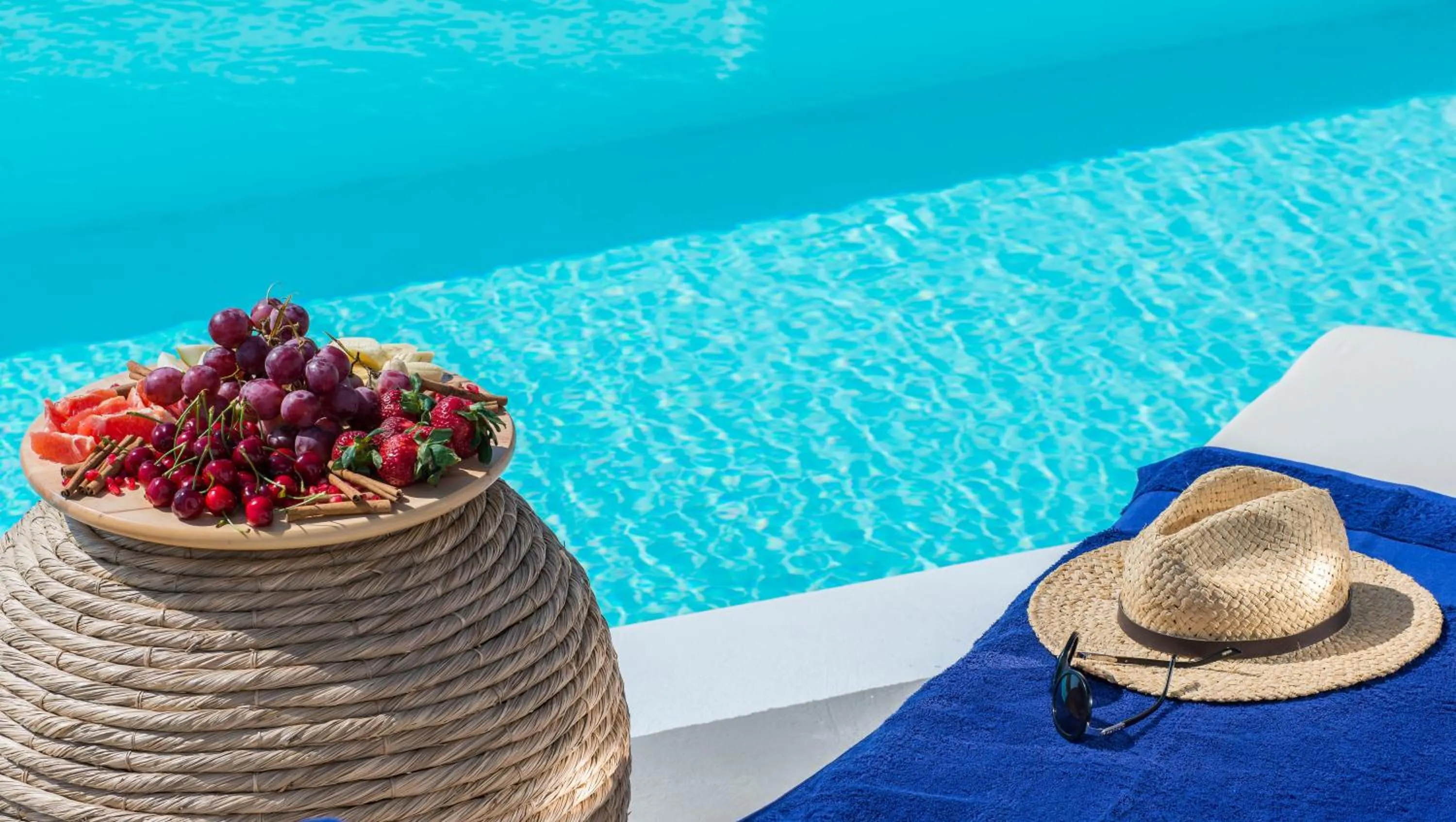 Azar Luxury Villas & Suites
