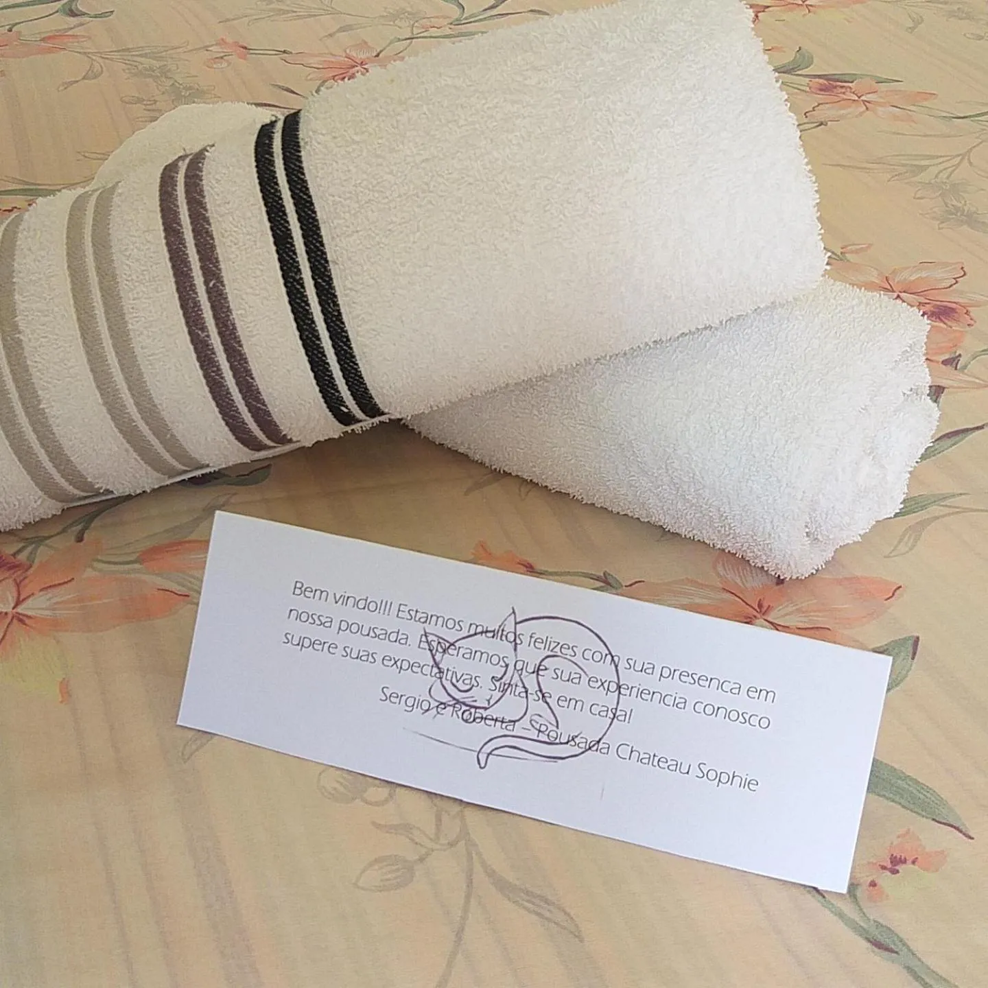 Logo/Certificate/Sign, Bed in Pousada Chateau Sophie