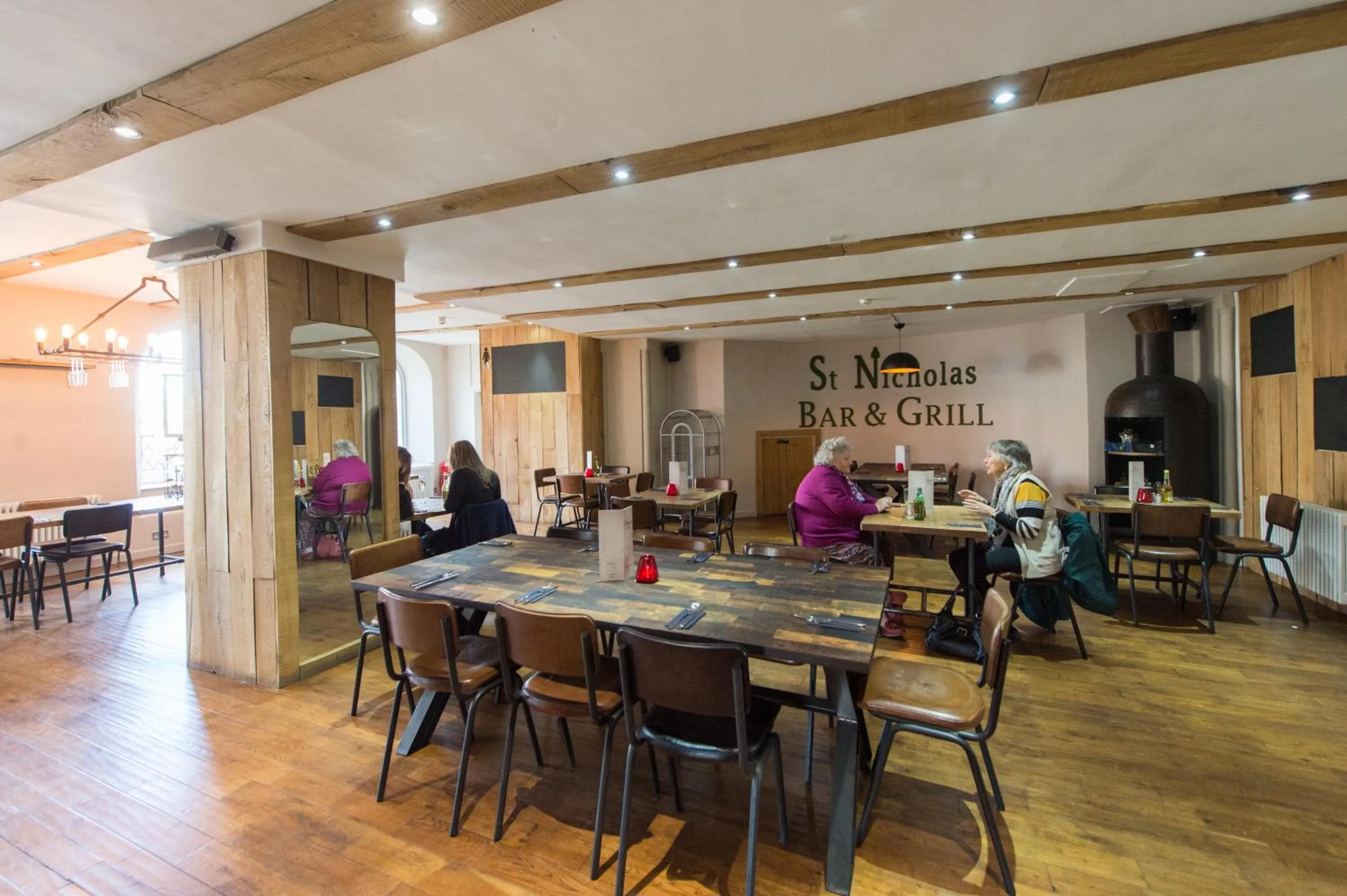 Restaurant/places to eat in St Nicholas Boutique Hotel