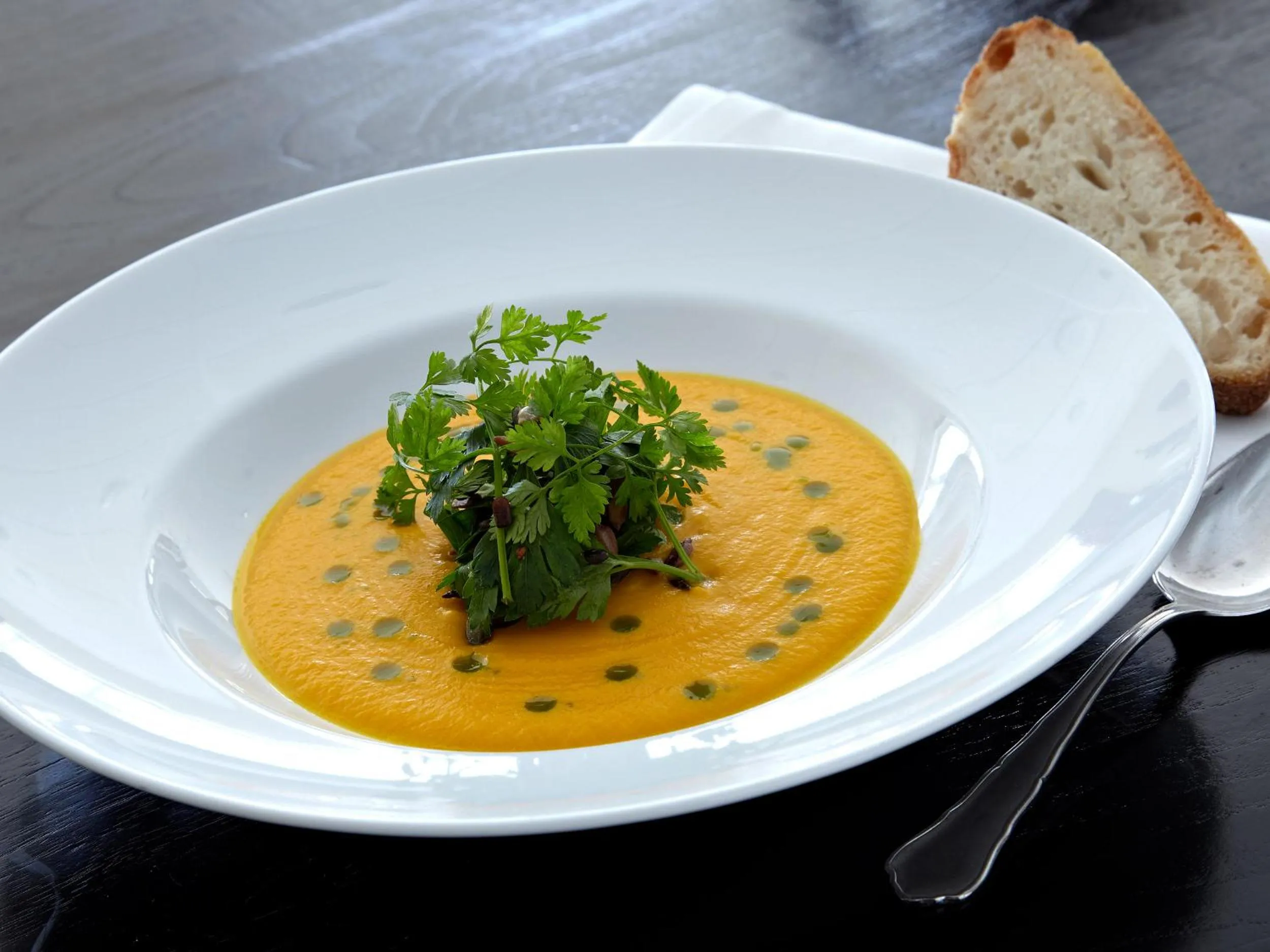 Food and drinks in Montra Hotel Sabro Kro