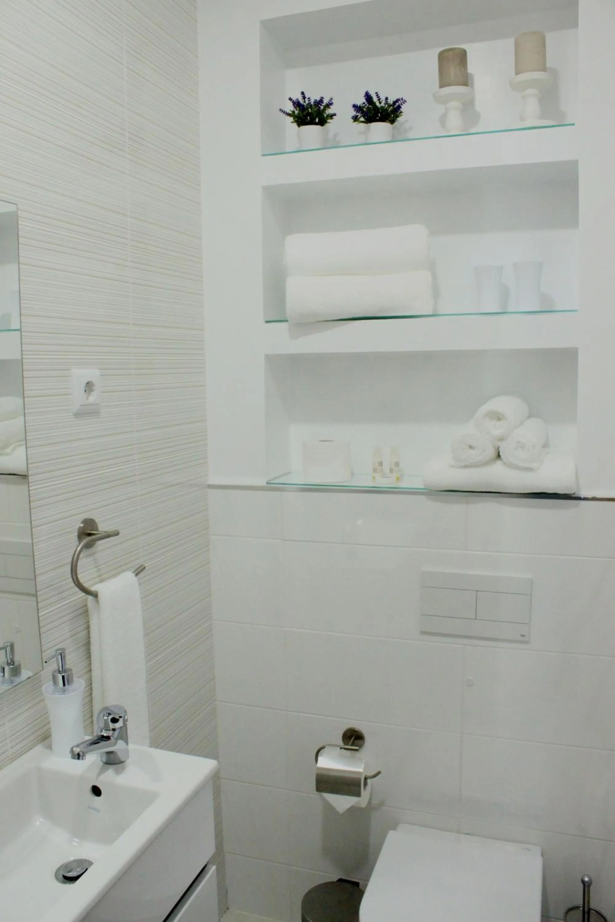 Bathroom in Aveiro White House