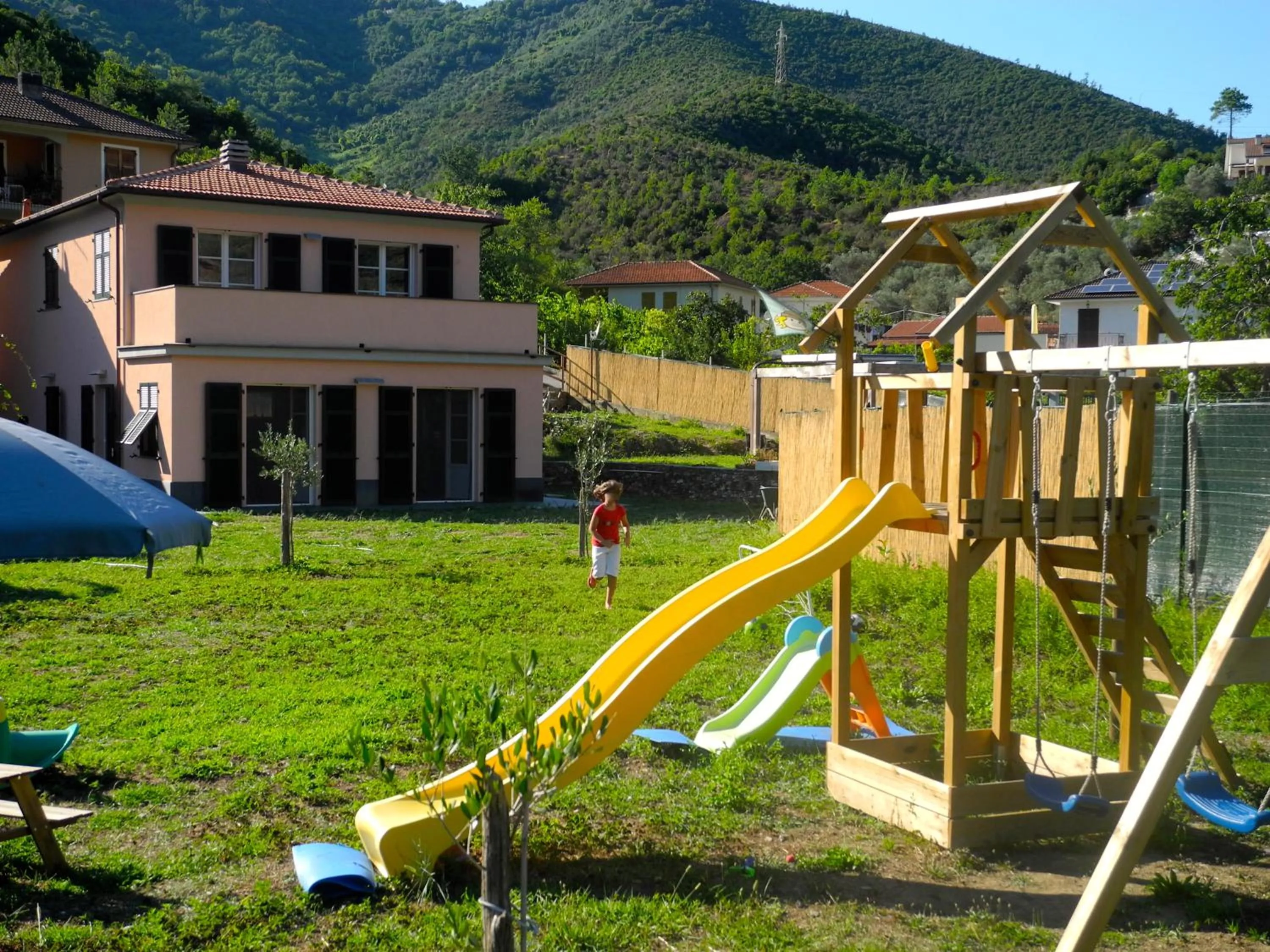 Children play ground in B&B VillaRocca da Ines e Perizia