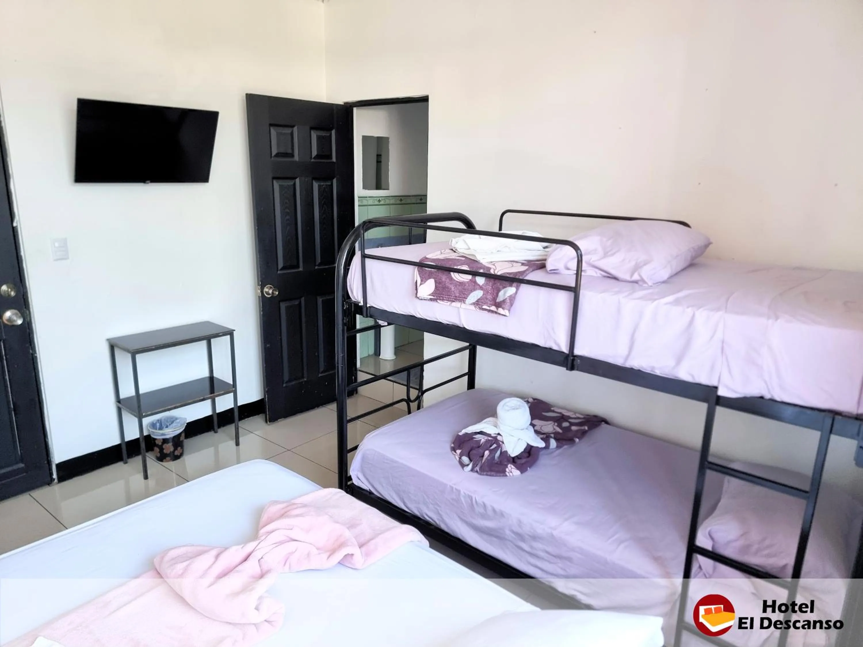 Bed in Hotel El Descanso