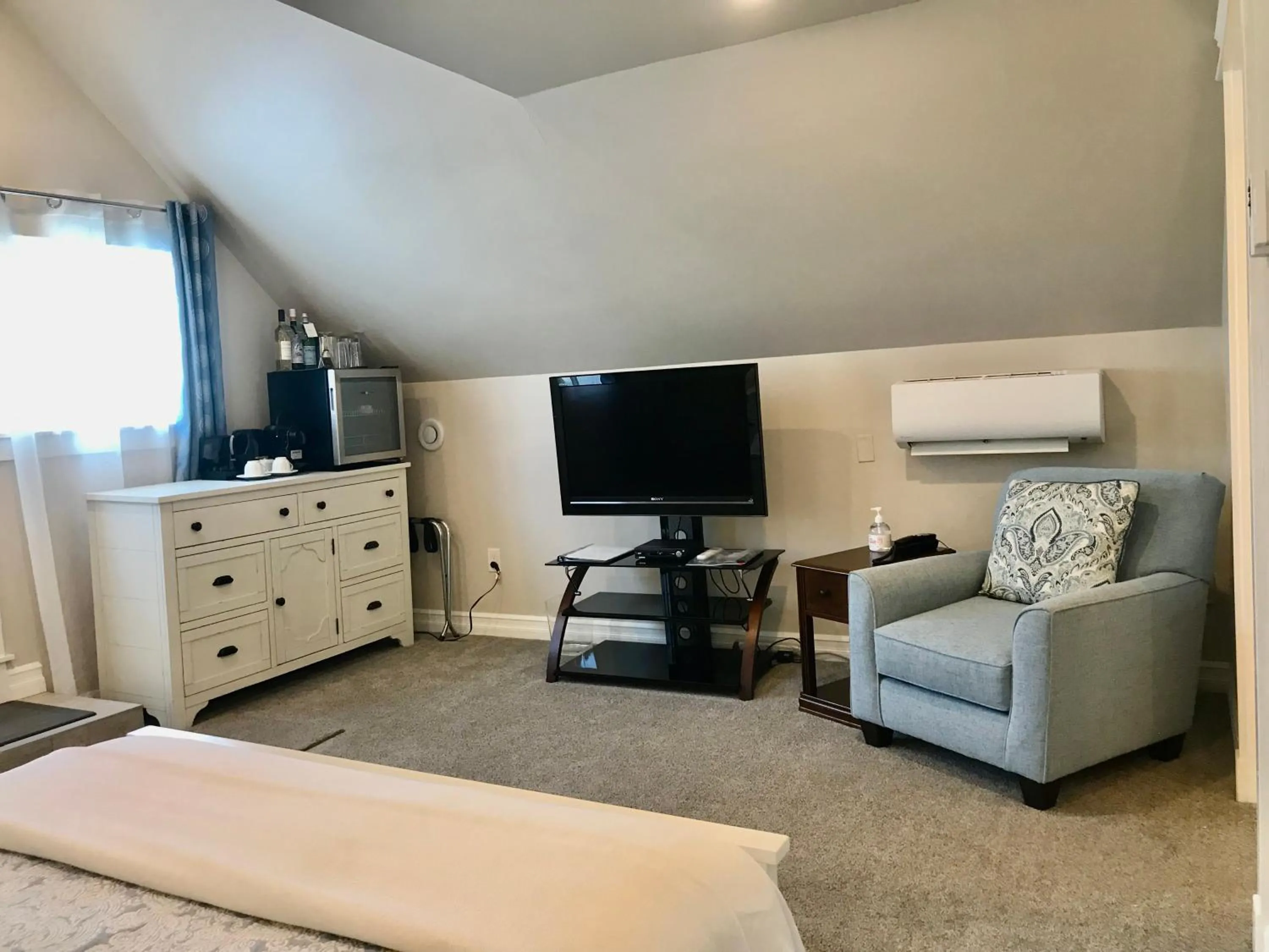 TV and multimedia in Tattingstone Inn