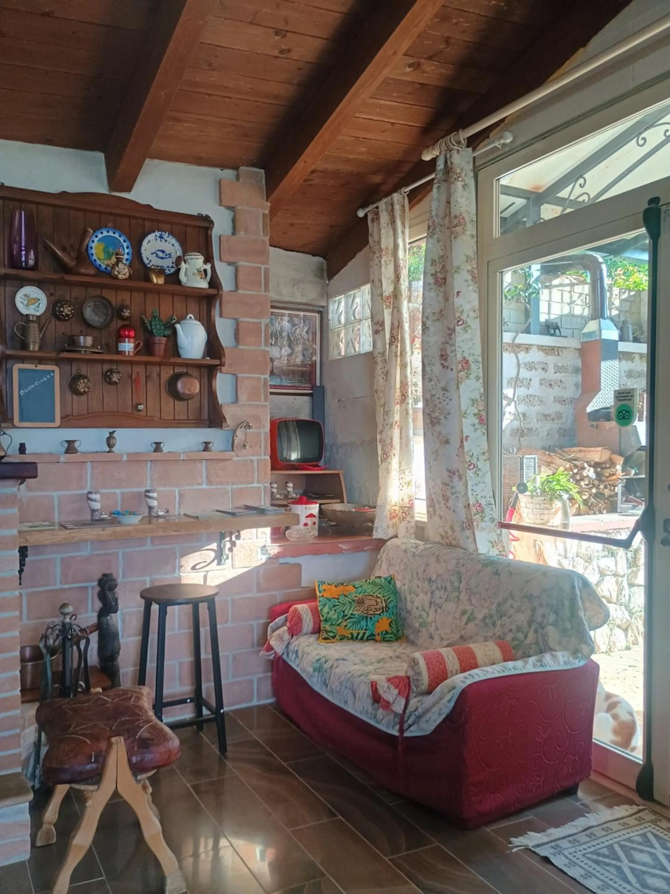 Living room in B&b Fabra Casa Mia e non solo