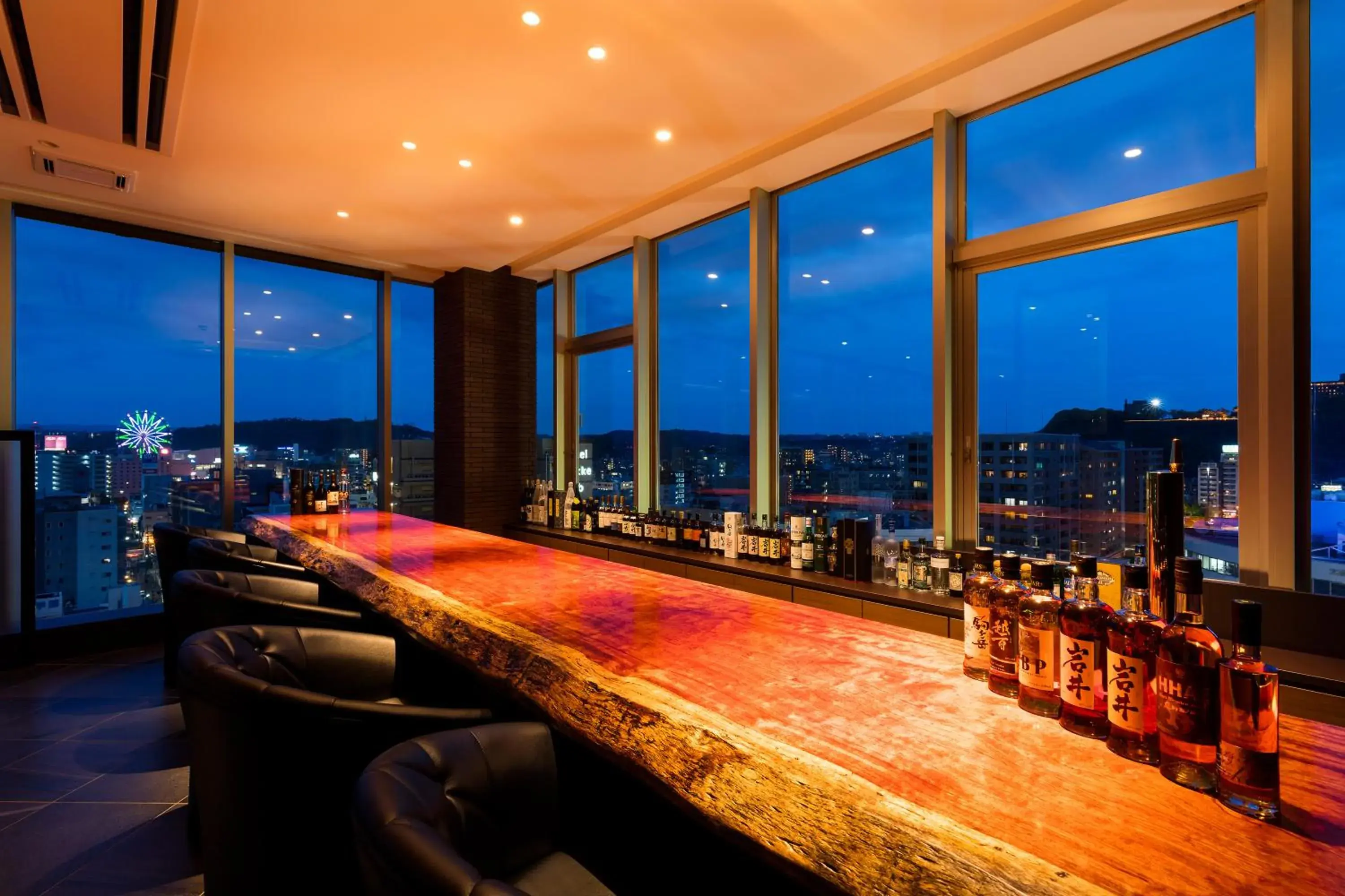 Lounge or bar in Hotel Gran Cerezo Kagoshima Lounge or bar in Hotel Gran Cerezo Kagoshima