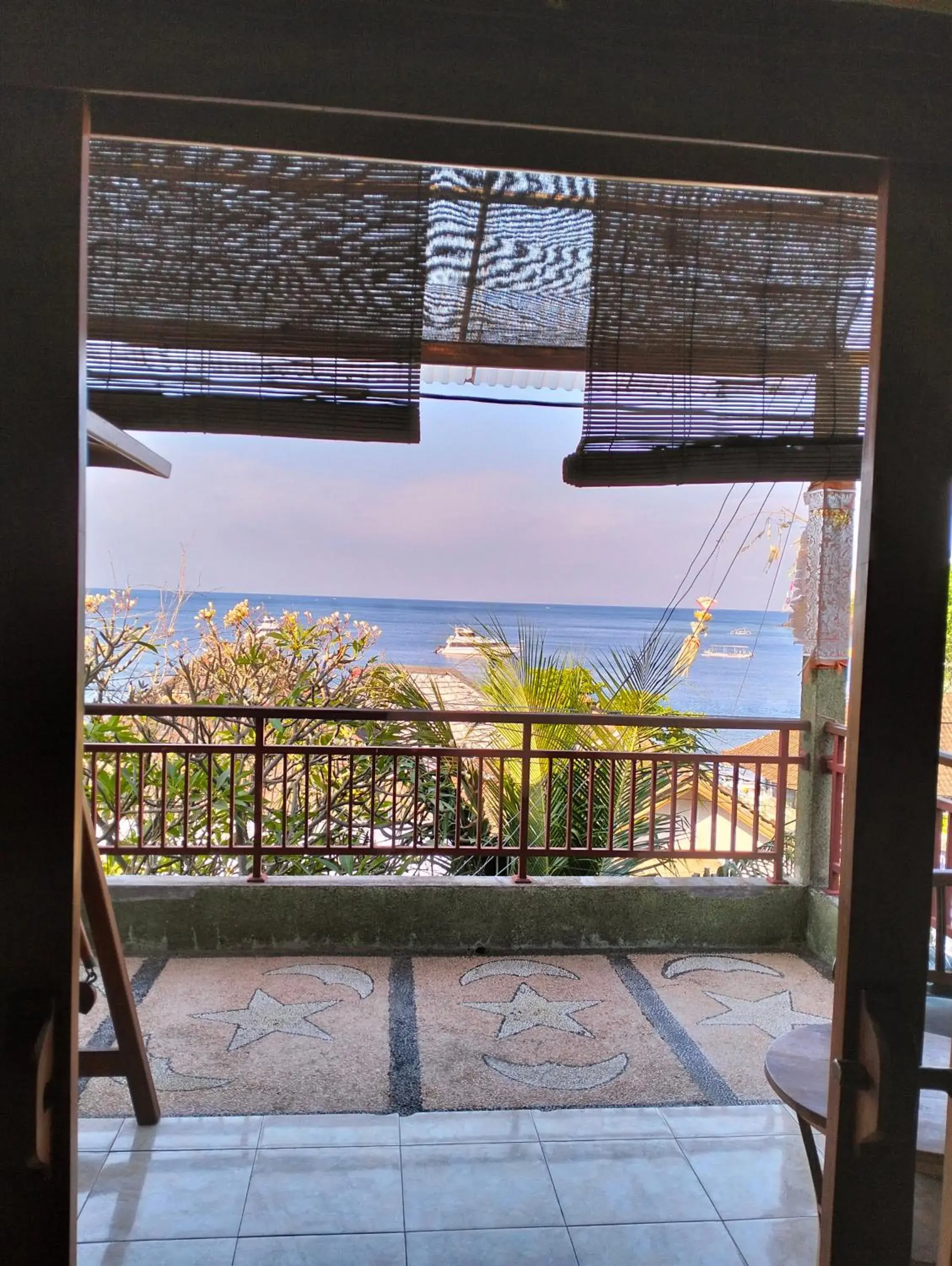 Deluxe Double Room with Balcony and Sea View in Dharma Yoga Homestay dan hostel Deluxe Double Room with Balcony and Sea View in Dharma Yoga Homestay dan hostel