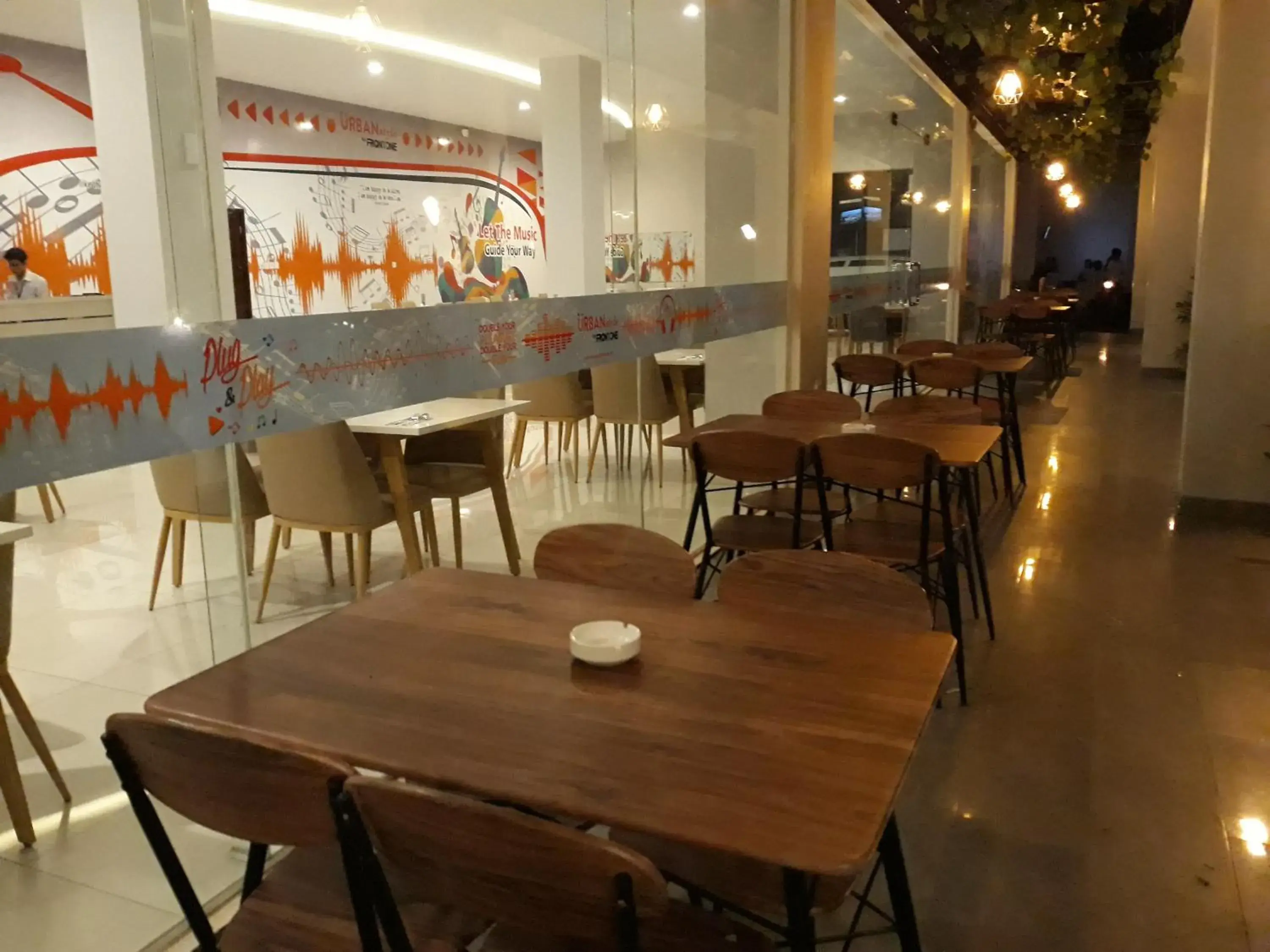 Restaurant/places to eat in Urban Style Hotel Lampung, Azana Hotels Collection Restaurant/places to eat in Urban Style Hotel Lampung, Azana Hotels Collection