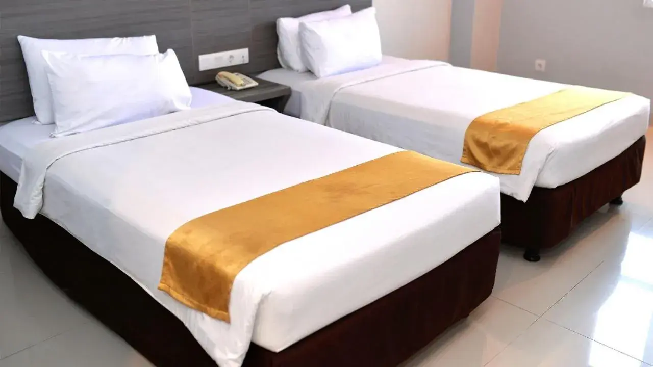 Deluxe Twin Room in Urban Style Hotel Lampung, Azana Hotels Collection Deluxe Twin Room in Urban Style Hotel Lampung, Azana Hotels Collection