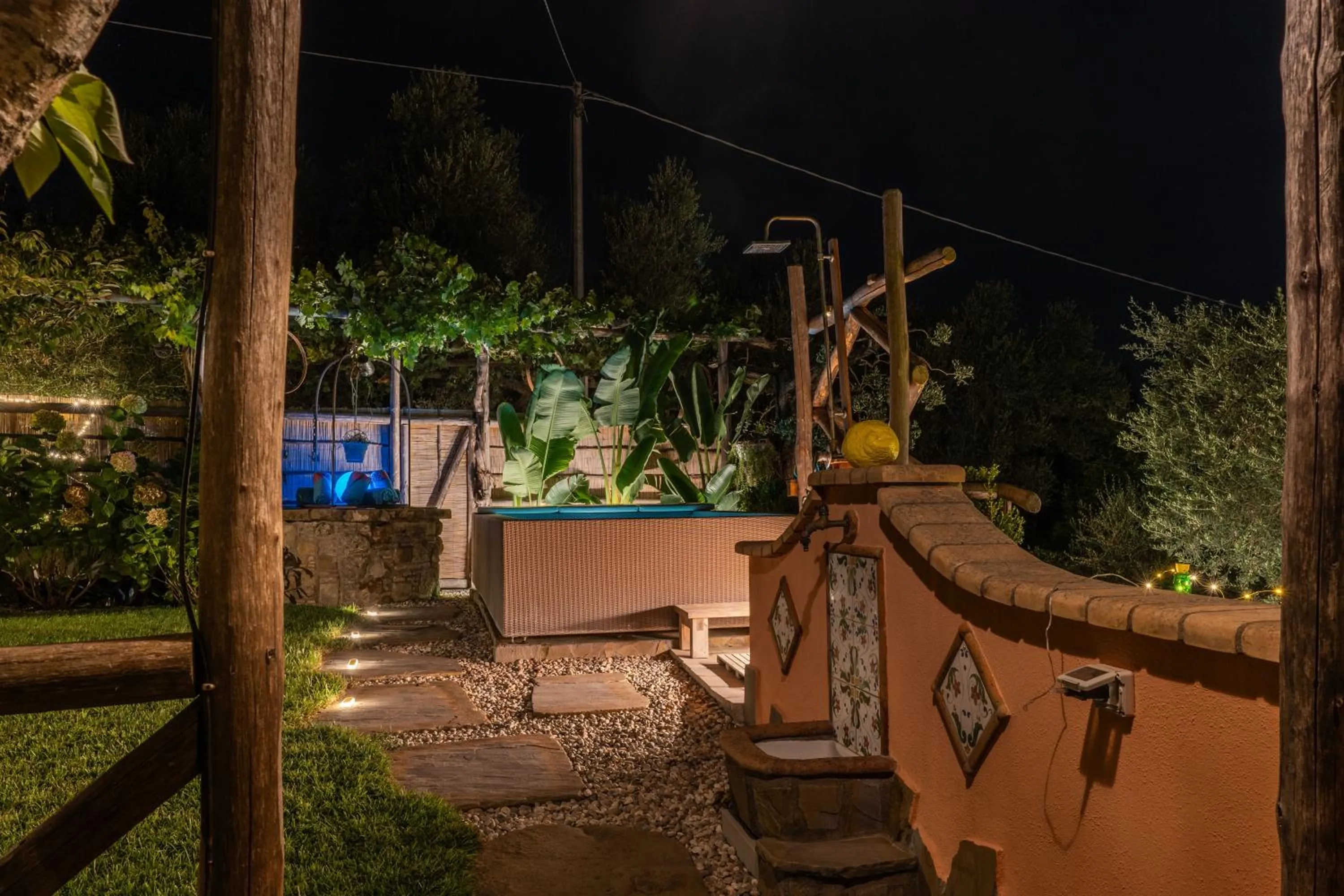 Garden view in Villa Caruso with Private Pool