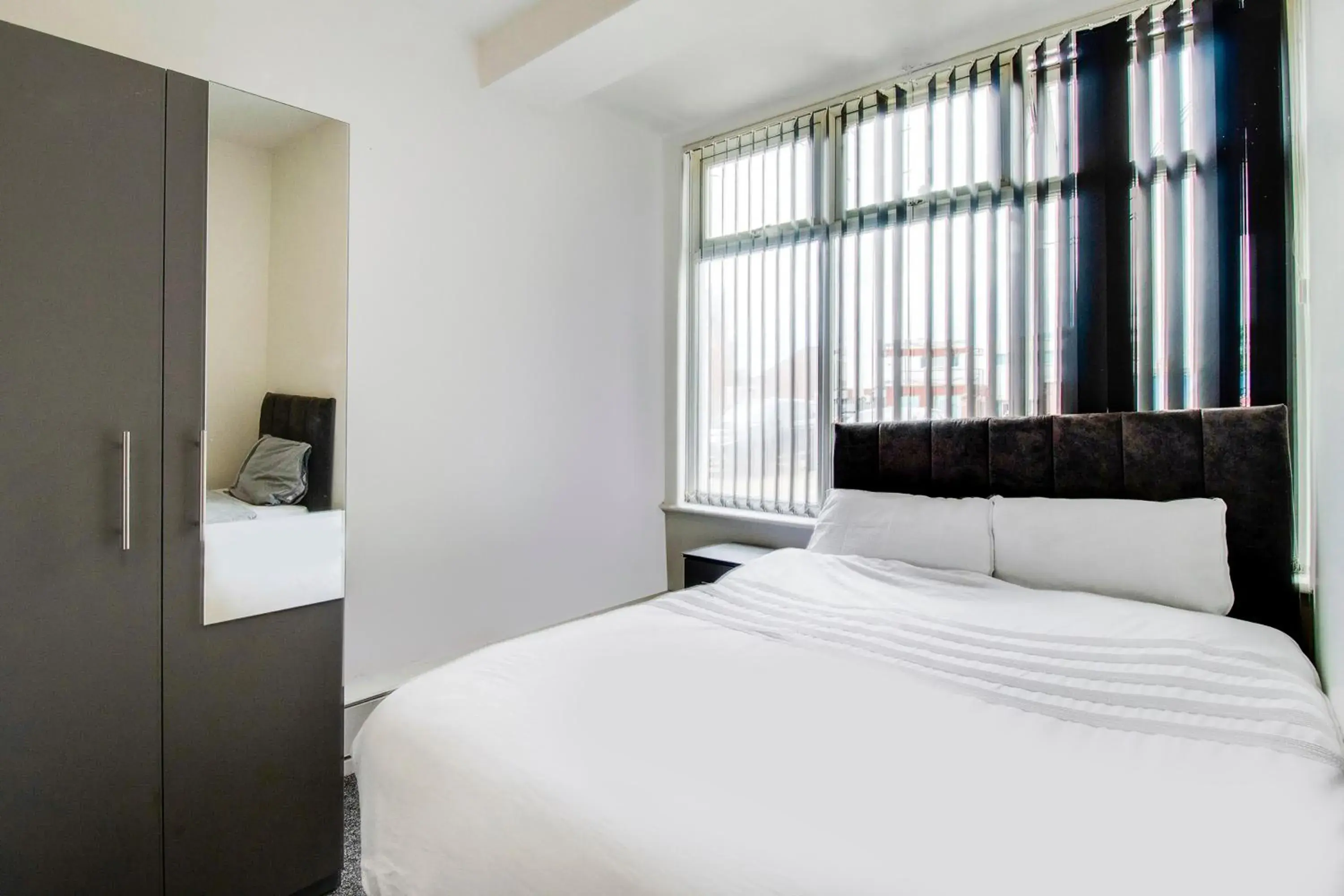 Standard Twin Room in The Longlands Hotel Standard Twin Room in The Longlands Hotel